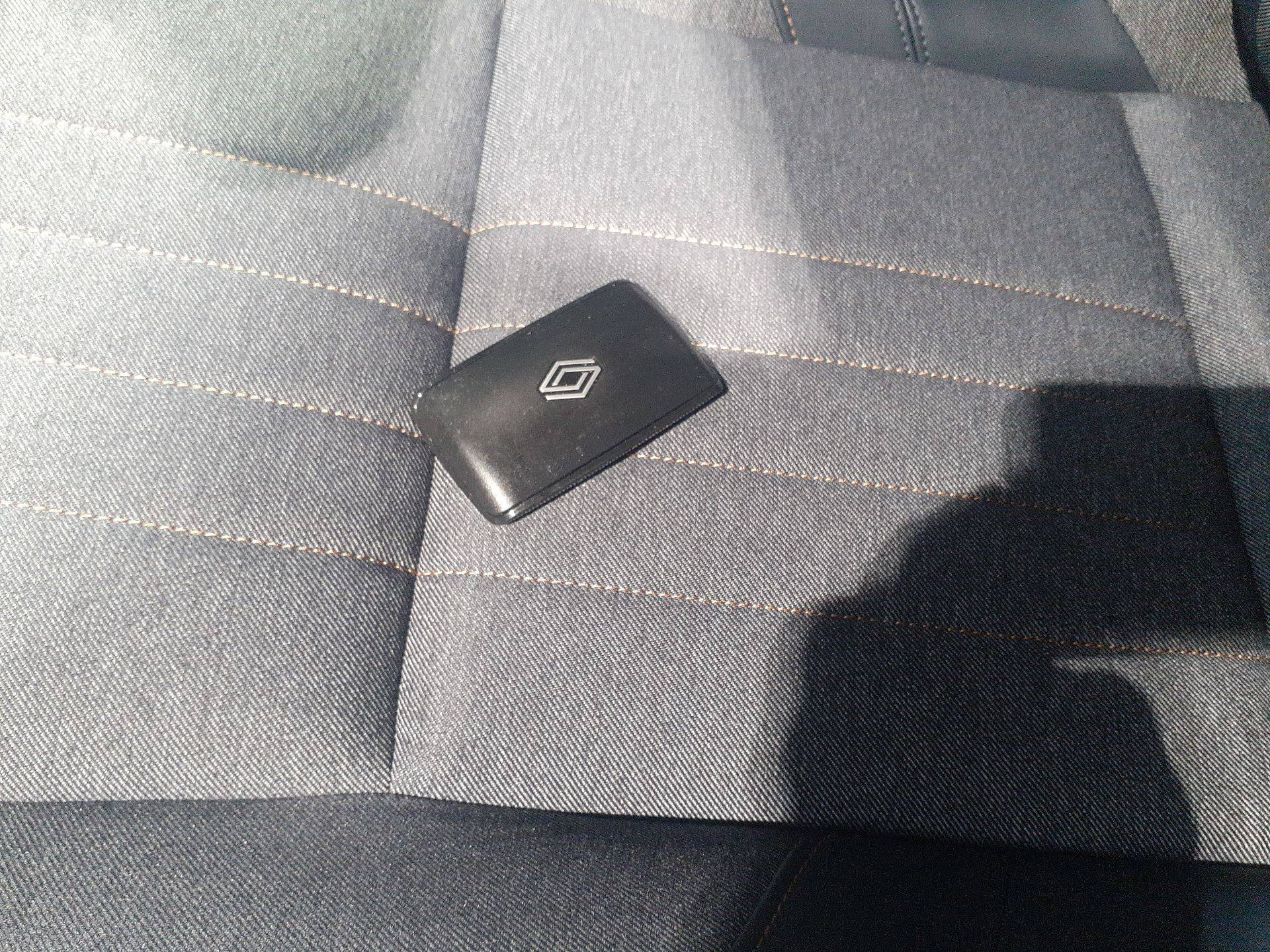 Vente en ligne Renault R4 E-Tech  150 ch autonomie confort au prix de 33 990 €