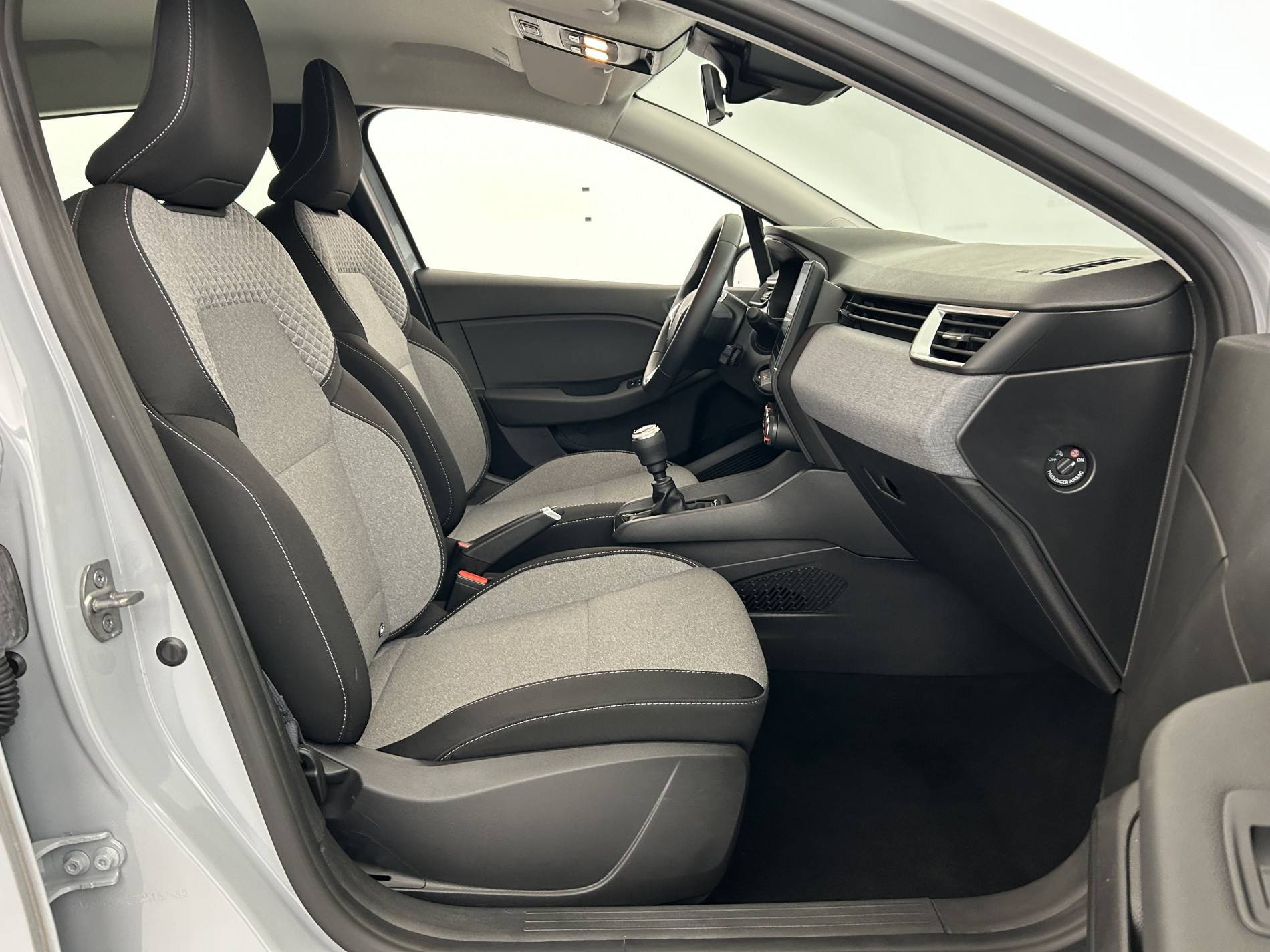 Vente en ligne Renault Clio 5 Clio TCe 90 ch GSR2 au prix de 15 990 €