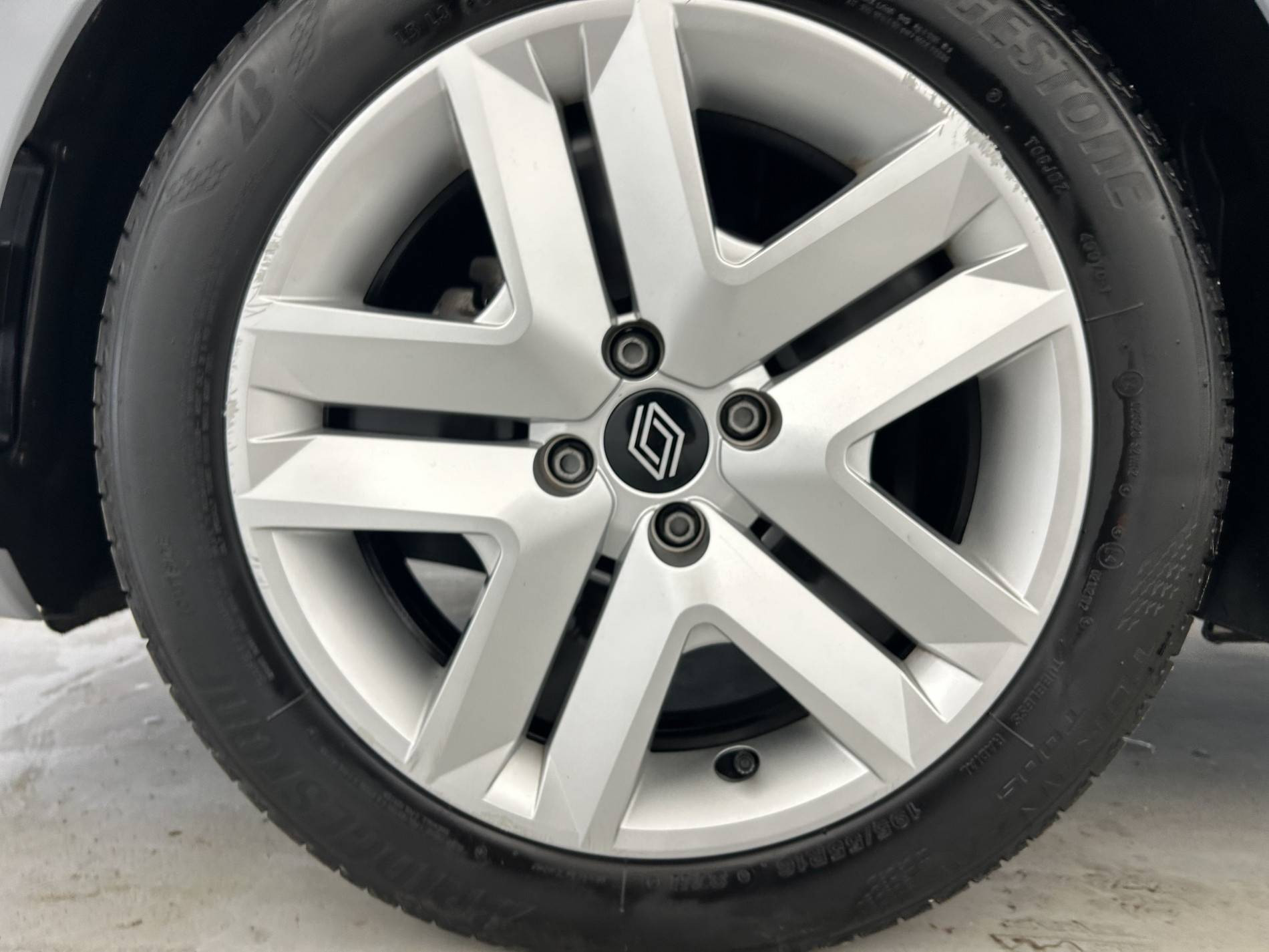 Vente en ligne Renault Clio 5 Clio TCe 90 ch GSR2 au prix de 15 990 €