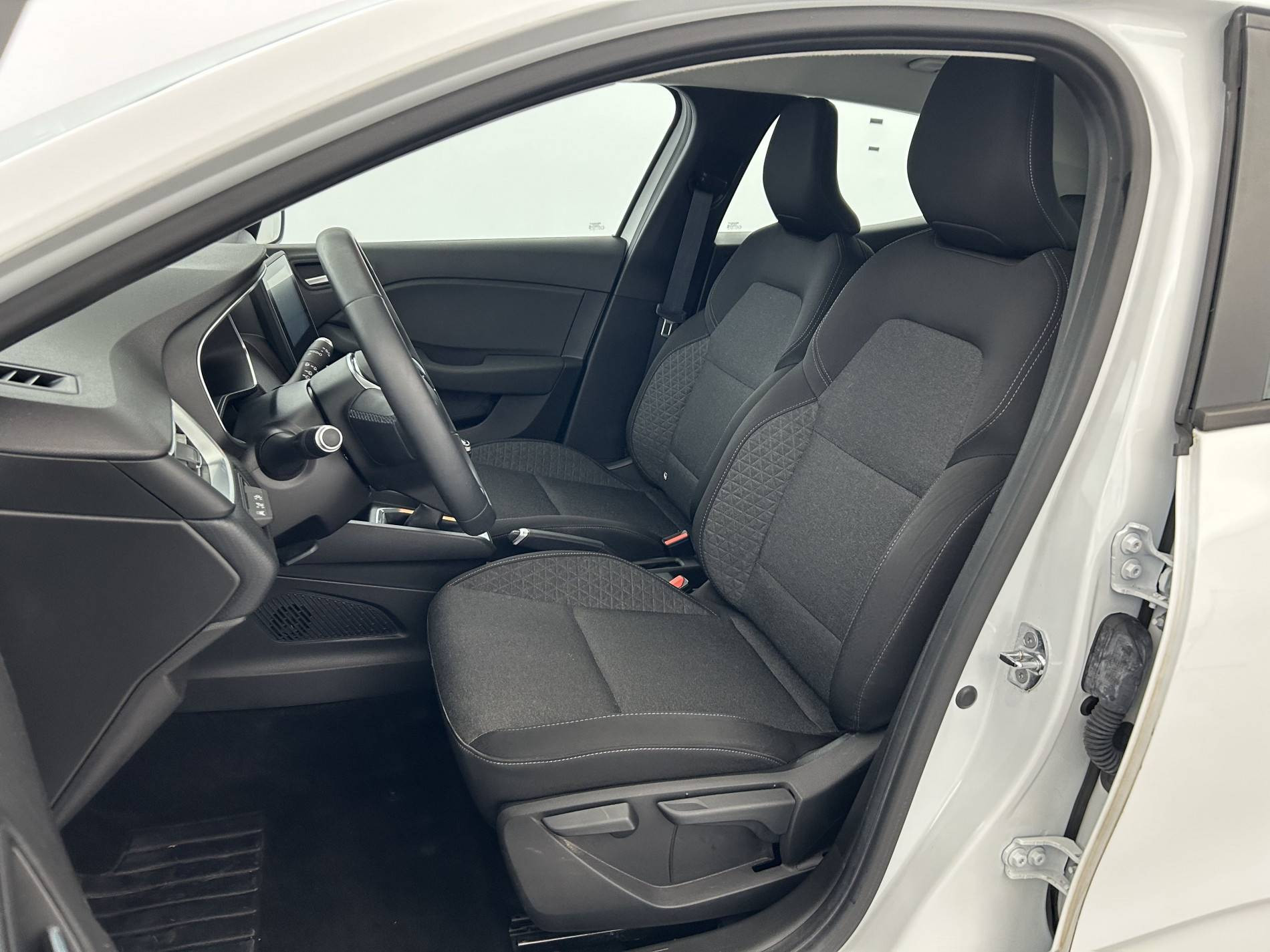 Vente en ligne Renault Clio 5 Clio TCe 90 au prix de 13 290 €