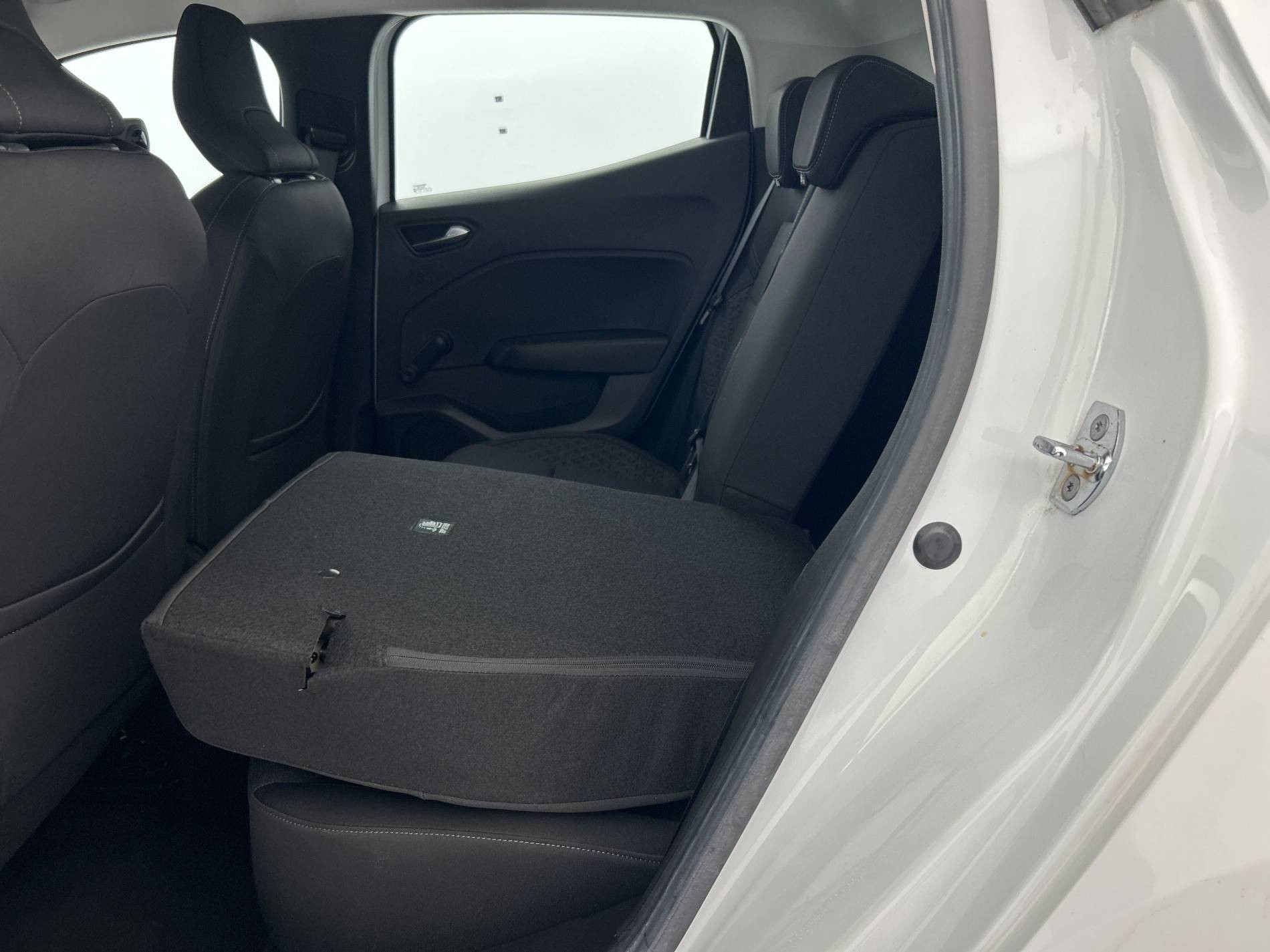 Vente en ligne Renault Clio 5 Clio TCe 90 au prix de 13 290 €