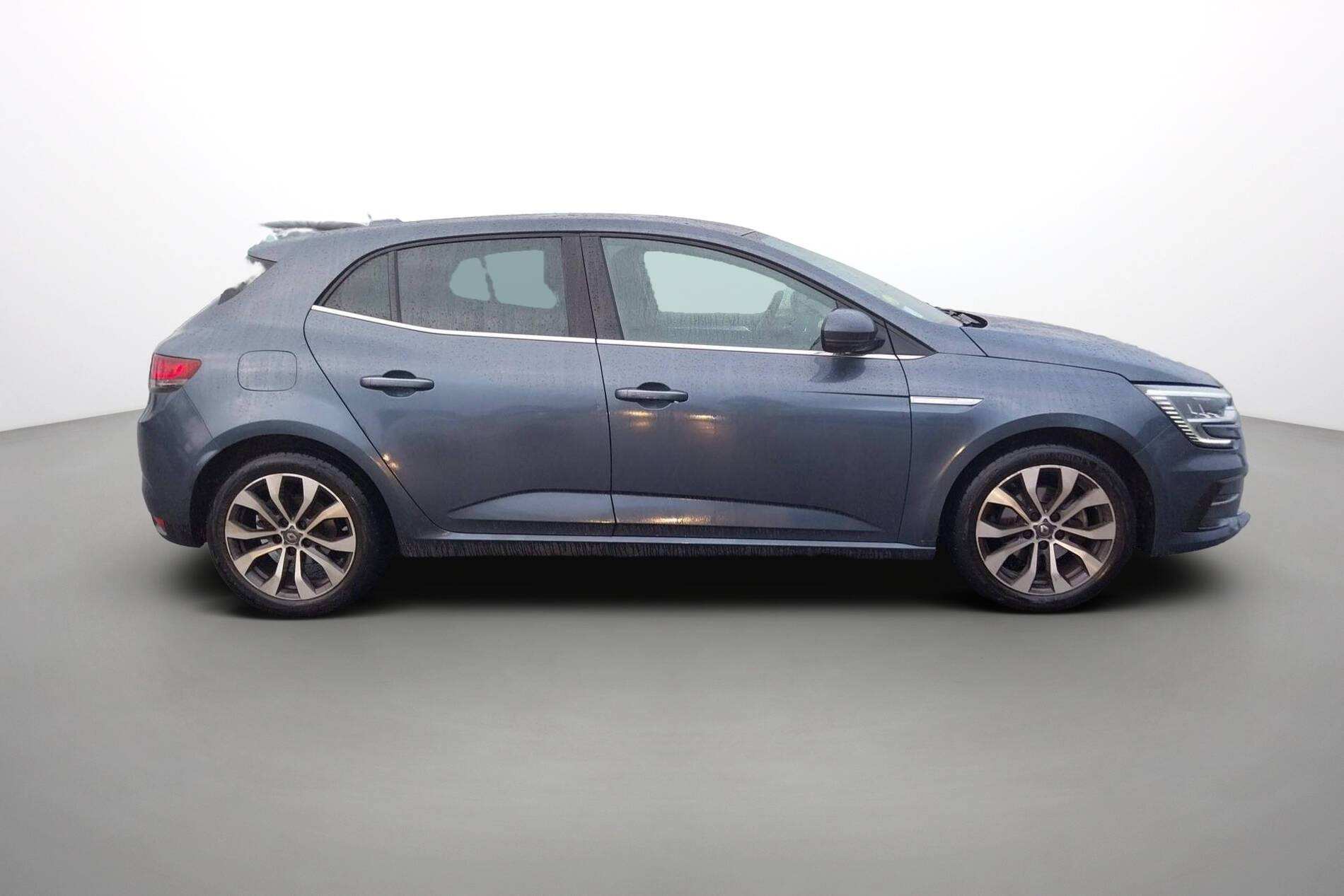 Vente en ligne Renault Megane 4  Blue dCi 115 EDC au prix de 19 890 €