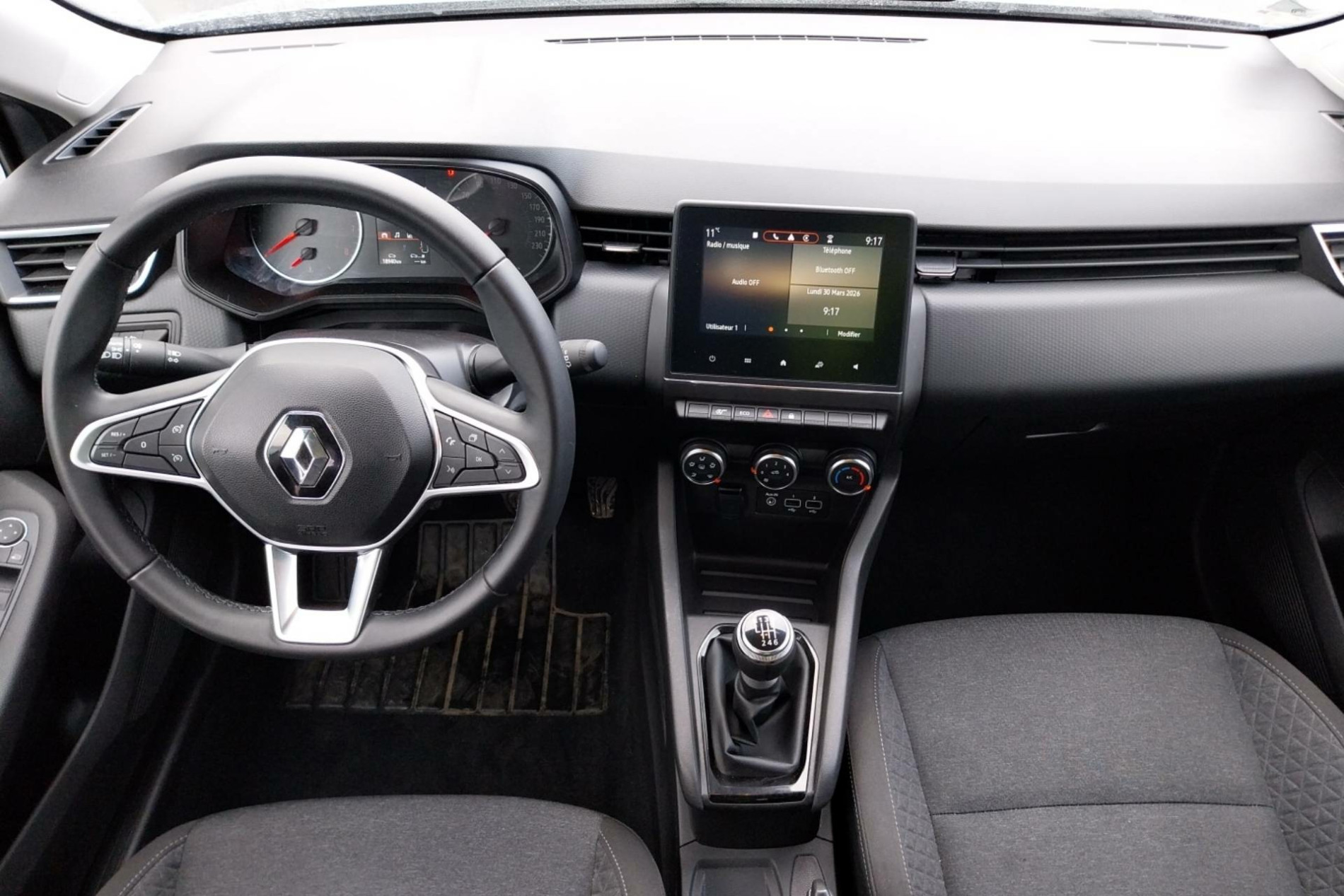 Vente en ligne Renault Clio 5 Clio TCe 90 au prix de 14 990 €