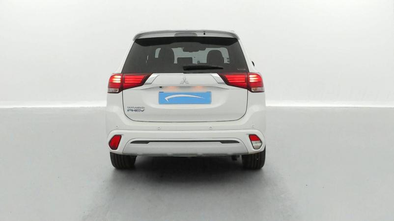 Vente en ligne Mitsubishi Outlander Outlander 2.4l PHEV Twin Motor 4WD au prix de 25 990 €