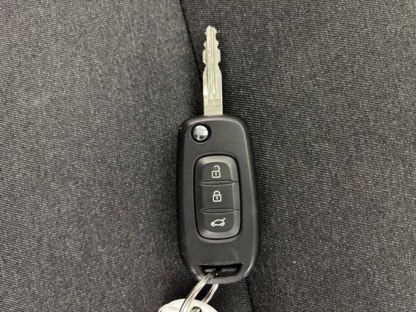 Vente en ligne Renault Clio 5 Clio TCe 90 au prix de 16 170 €