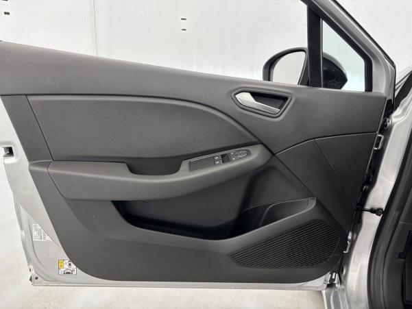 Vente en ligne Renault Clio 5 Clio TCe 90 au prix de 16 170 €