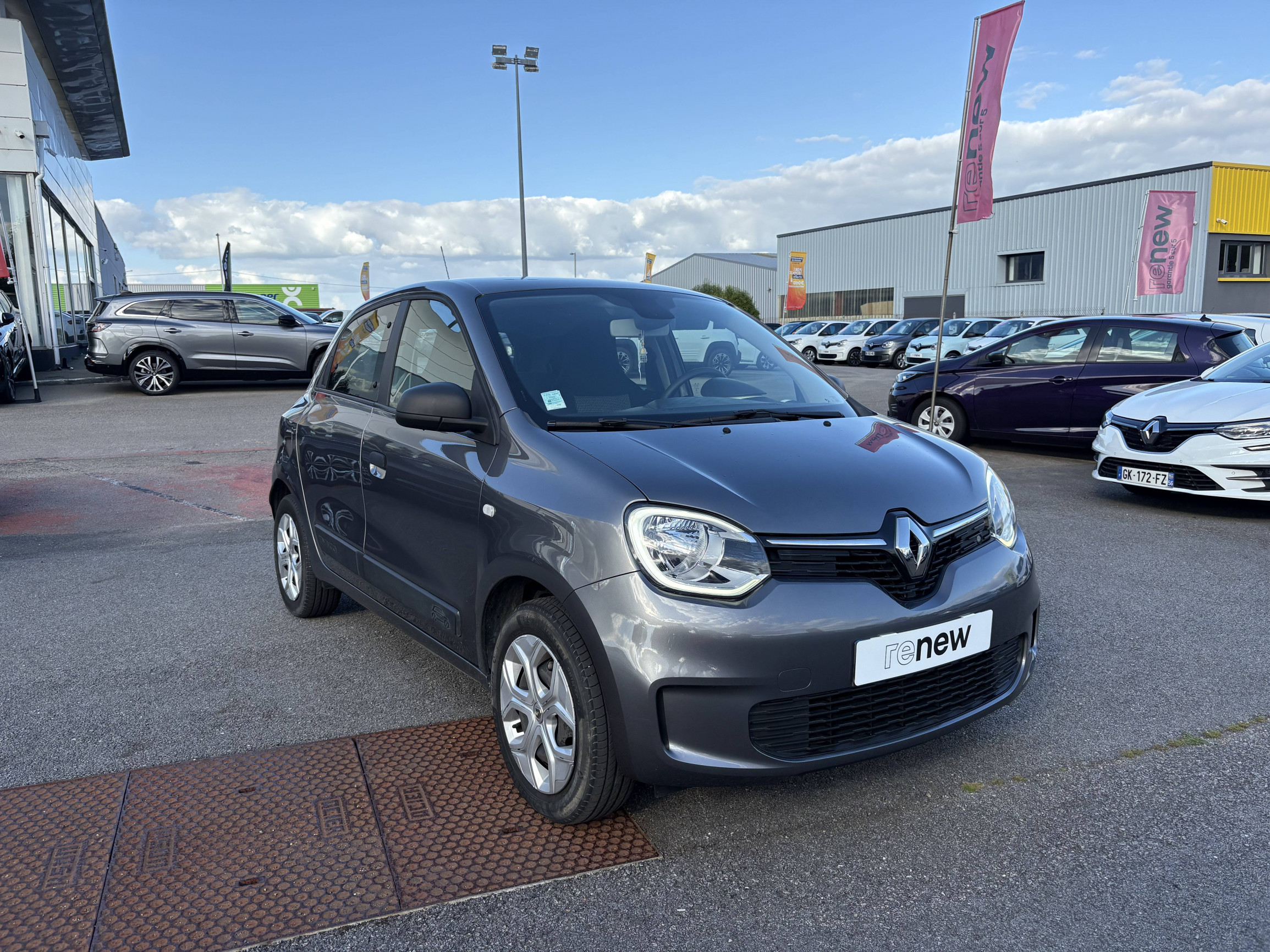 Vente en ligne Renault Twingo Electrique Twingo III E-Tech au prix de 9 990 €