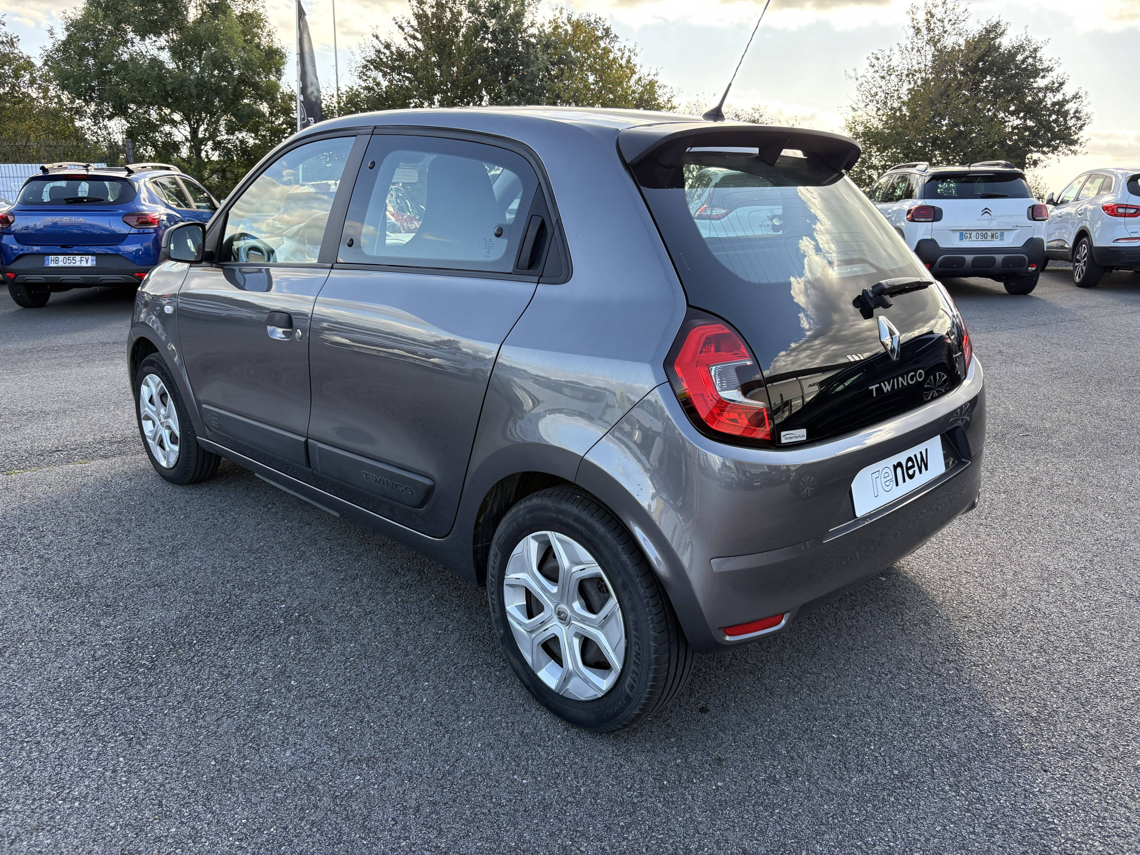 Vente en ligne Renault Twingo Electrique Twingo III E-Tech au prix de 9 990 €