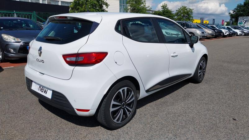 Vente en ligne Renault Clio 4 Clio 1.2 16V 75 au prix de 9 970 €