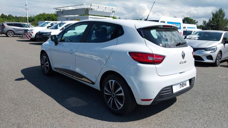 Vente en ligne Renault Clio 4 Clio 1.2 16V 75 au prix de 9 970 €