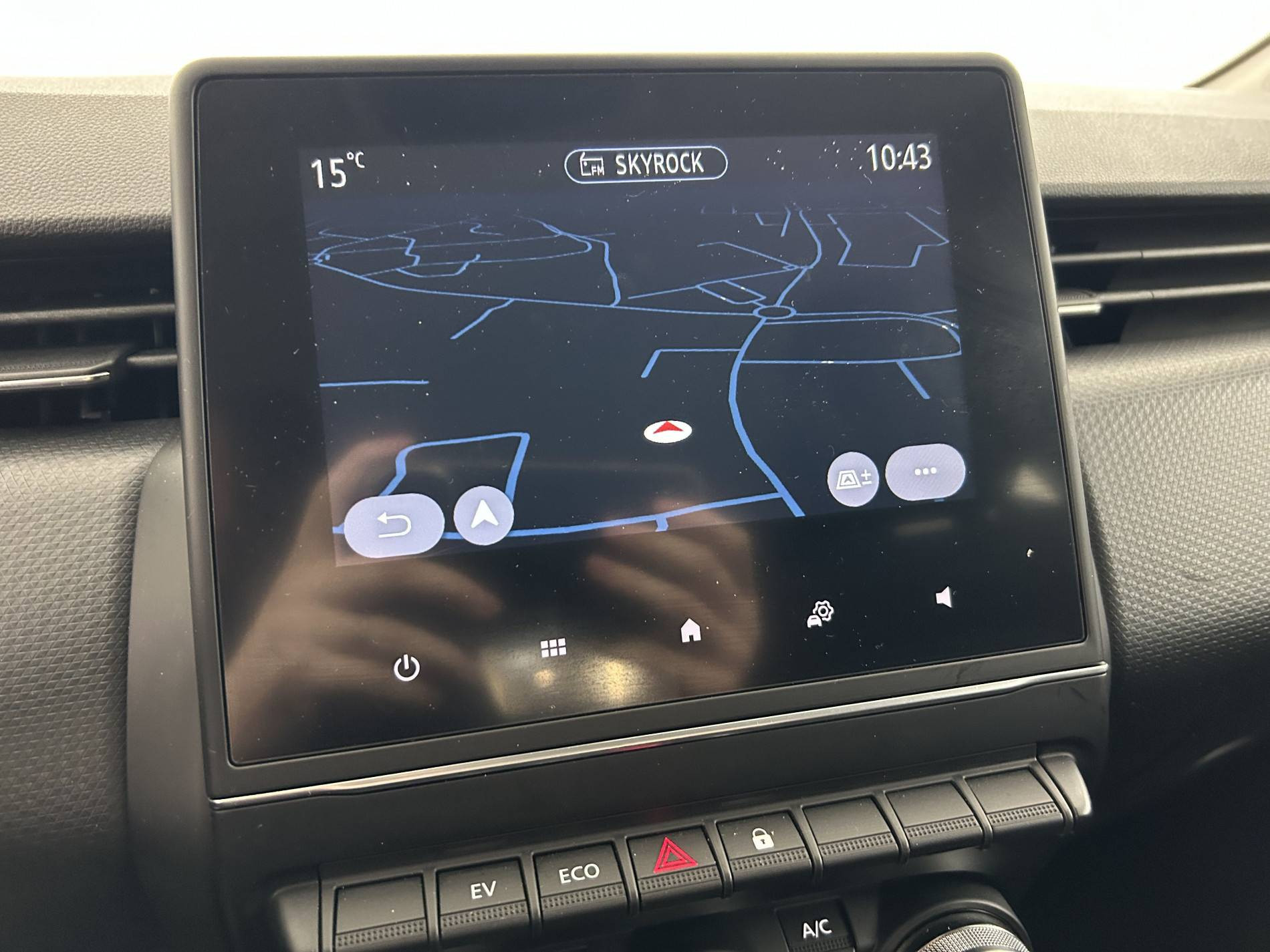 Vente en ligne Renault Clio 5 Clio E-Tech 140 - 21 au prix de 13 990 €