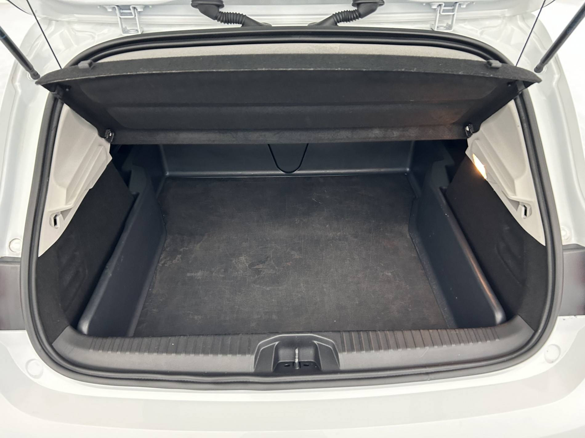 Vente en ligne Renault Clio 5 Clio E-Tech 140 - 21 au prix de 13 990 €