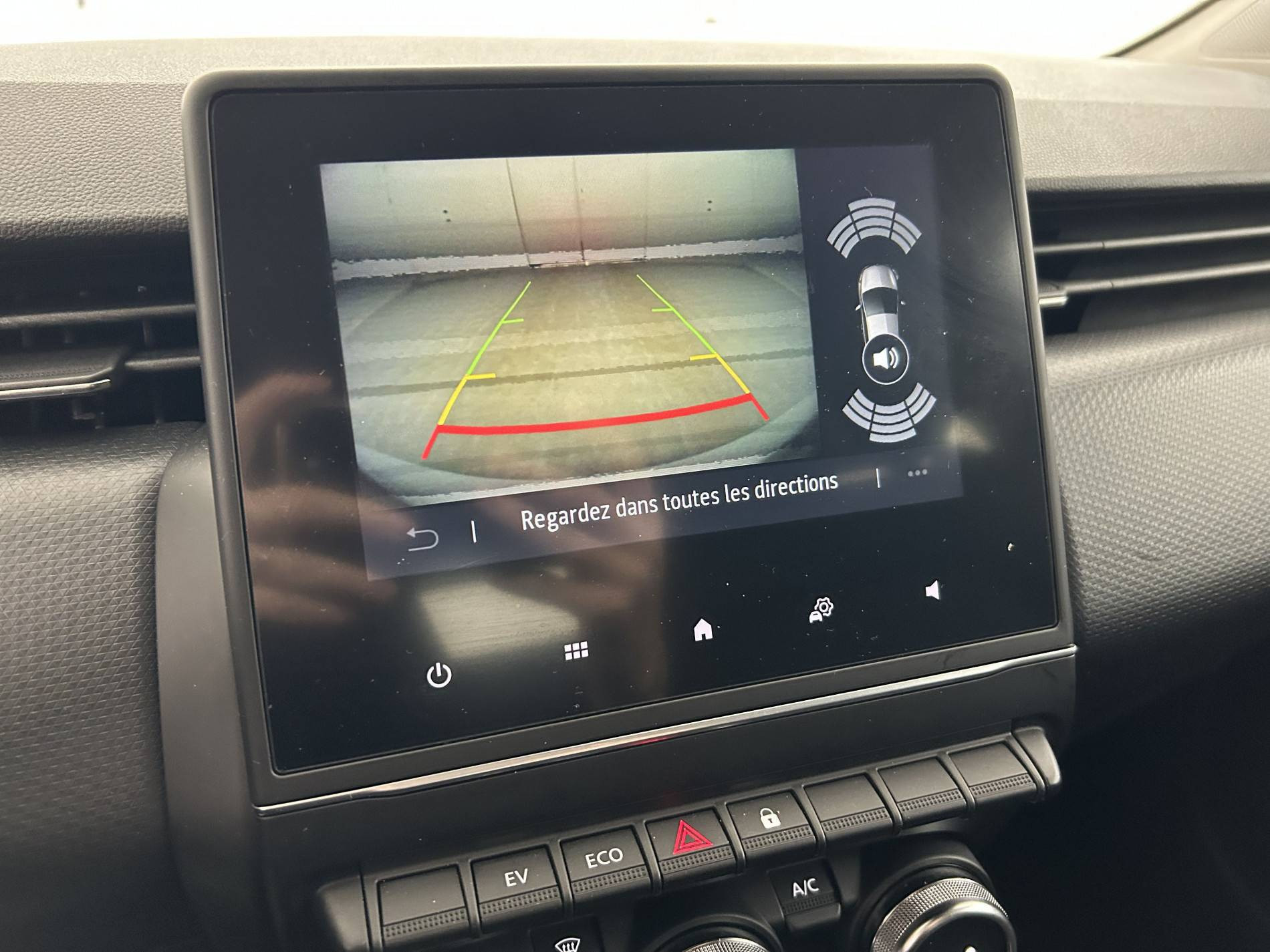 Vente en ligne Renault Clio 5 Clio E-Tech 140 - 21 au prix de 13 990 €