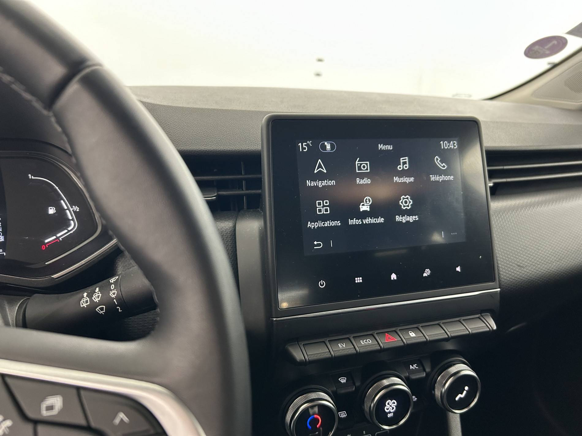 Vente en ligne Renault Clio 5 Clio E-Tech 140 - 21 au prix de 13 990 €