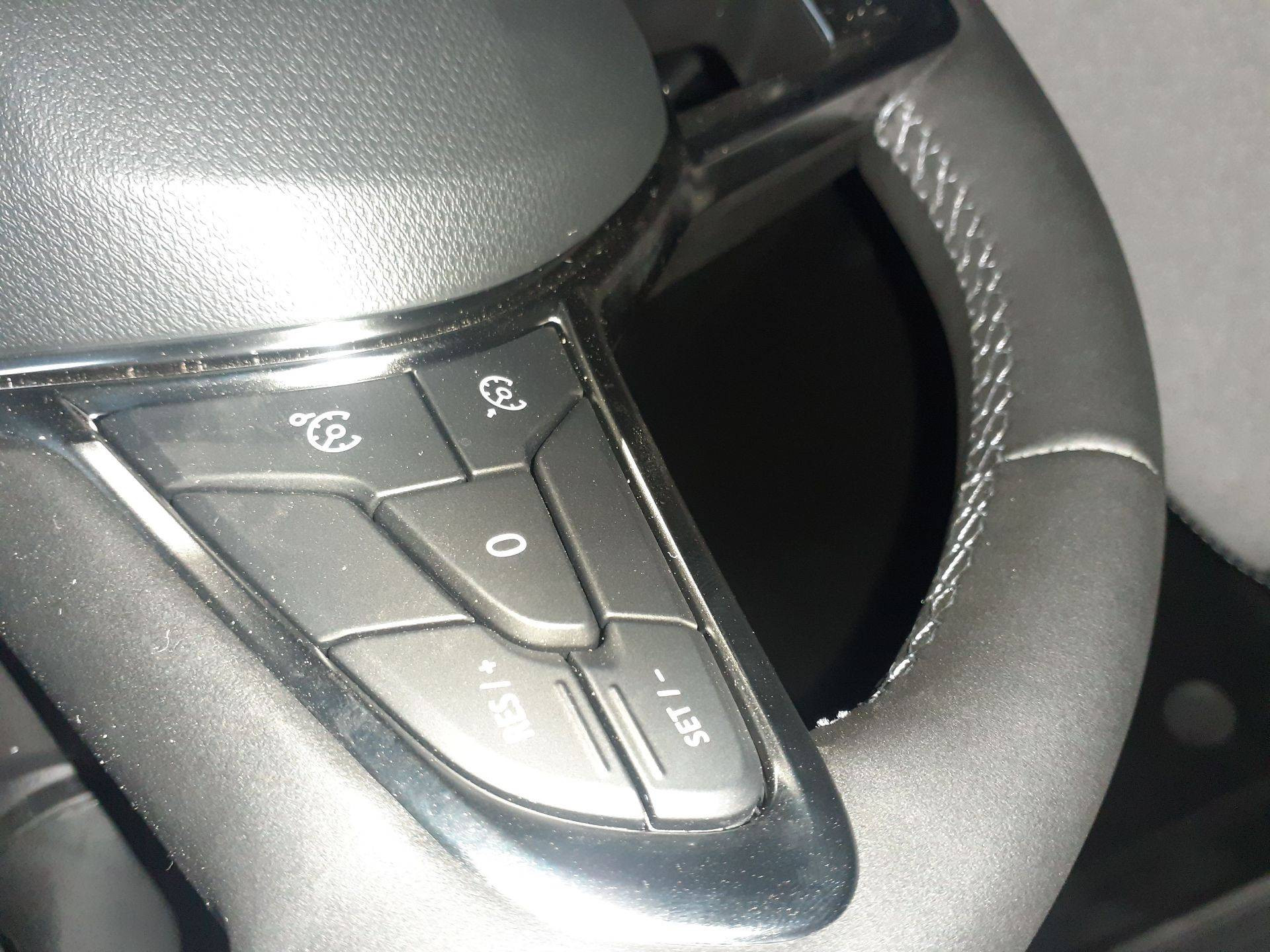 Vente en ligne Renault Clio 5 Clio E-Tech full hybrid 145 ch GSR2 au prix de 21 990 €