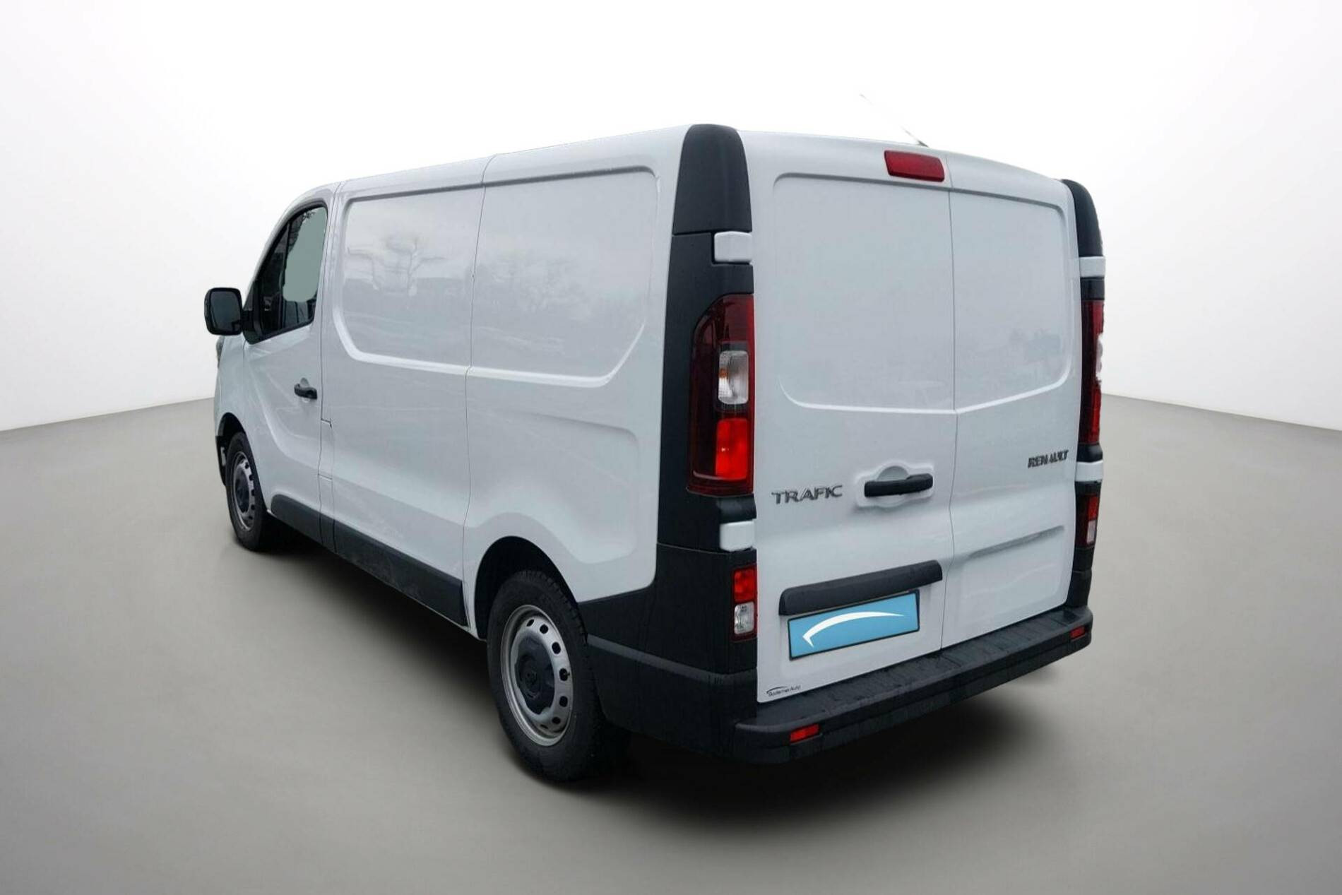 Vente en ligne Renault Trafic 3 Fourgon TRAFIC FG BLUE DCI 130 L1H1 3T GSR2 au prix de 24 990 €