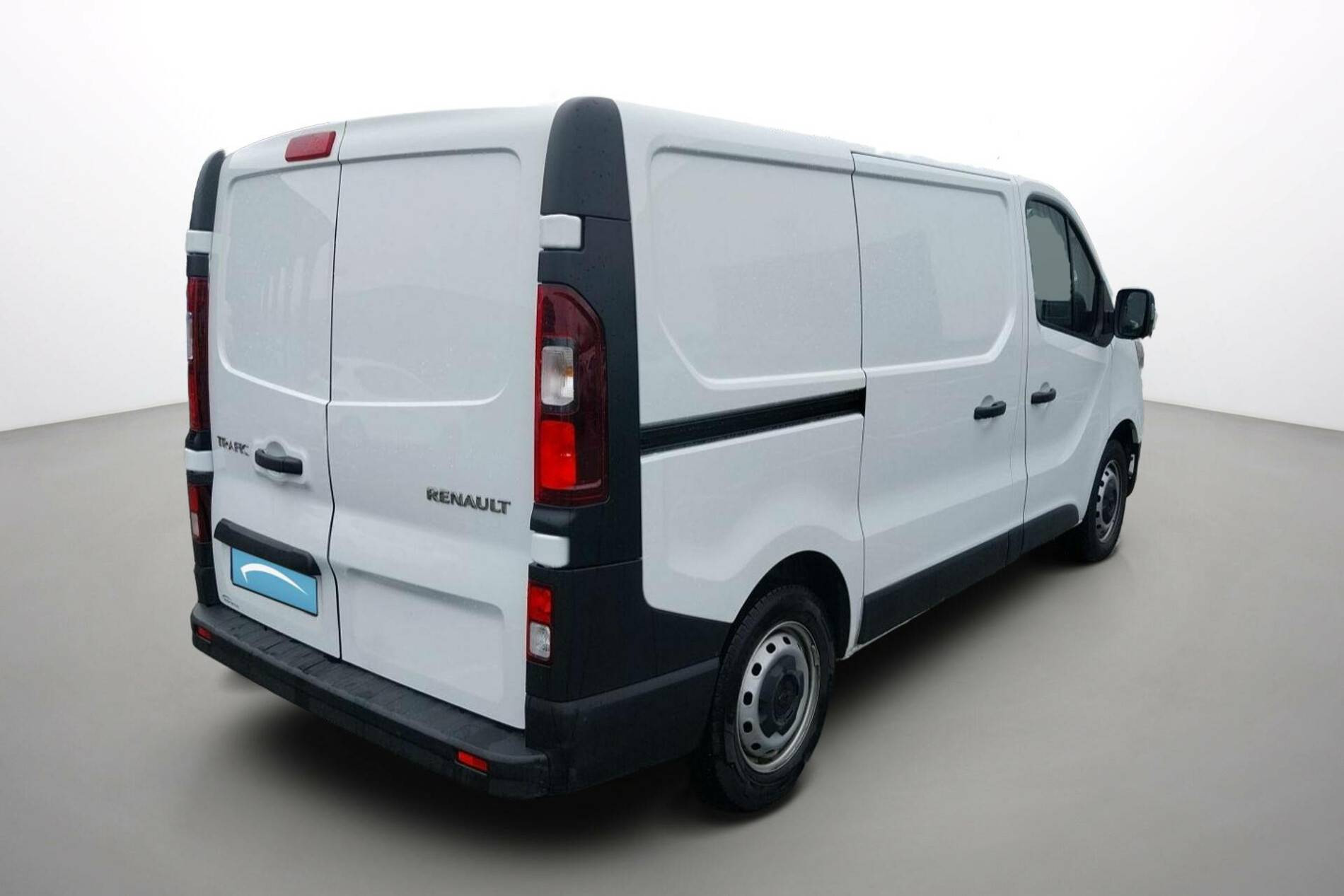 Vente en ligne Renault Trafic 3 Fourgon TRAFIC FG BLUE DCI 130 L1H1 3T GSR2 au prix de 24 990 €
