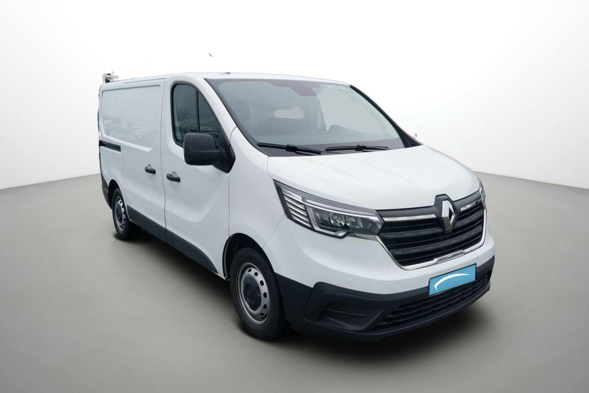 Vente en ligne Renault Trafic 3 Fourgon TRAFIC FG BLUE DCI 130 L1H1 3T GSR2 au prix de 24 990 €