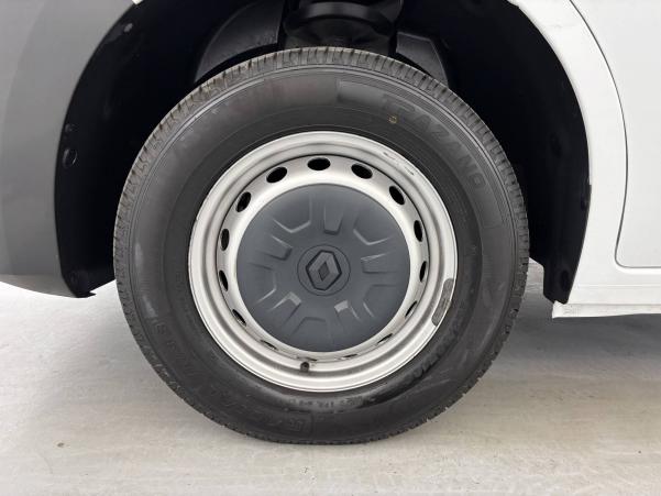 Vente en ligne Renault Master Fourgon MASTER FGN TRAC F3300 L1H2 BLUE DCI 150 au prix de 25 370 €
