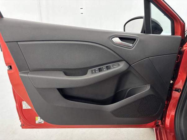 Vente en ligne Renault Clio 5 Clio dCi 100 au prix de 16 970 €