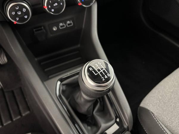 Vente en ligne Renault Clio 5 Clio dCi 100 au prix de 16 970 €