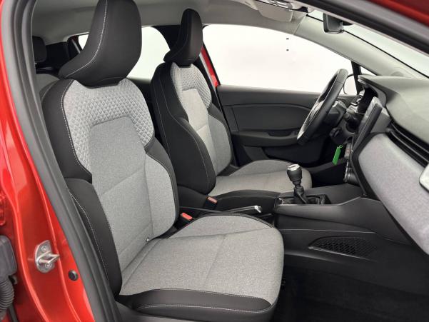Vente en ligne Renault Clio 5 Clio dCi 100 au prix de 16 970 €