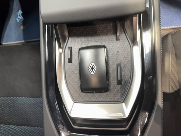 Vente en ligne Renault Rafale  E-Tech full hybrid 200 au prix de 46 990 €
