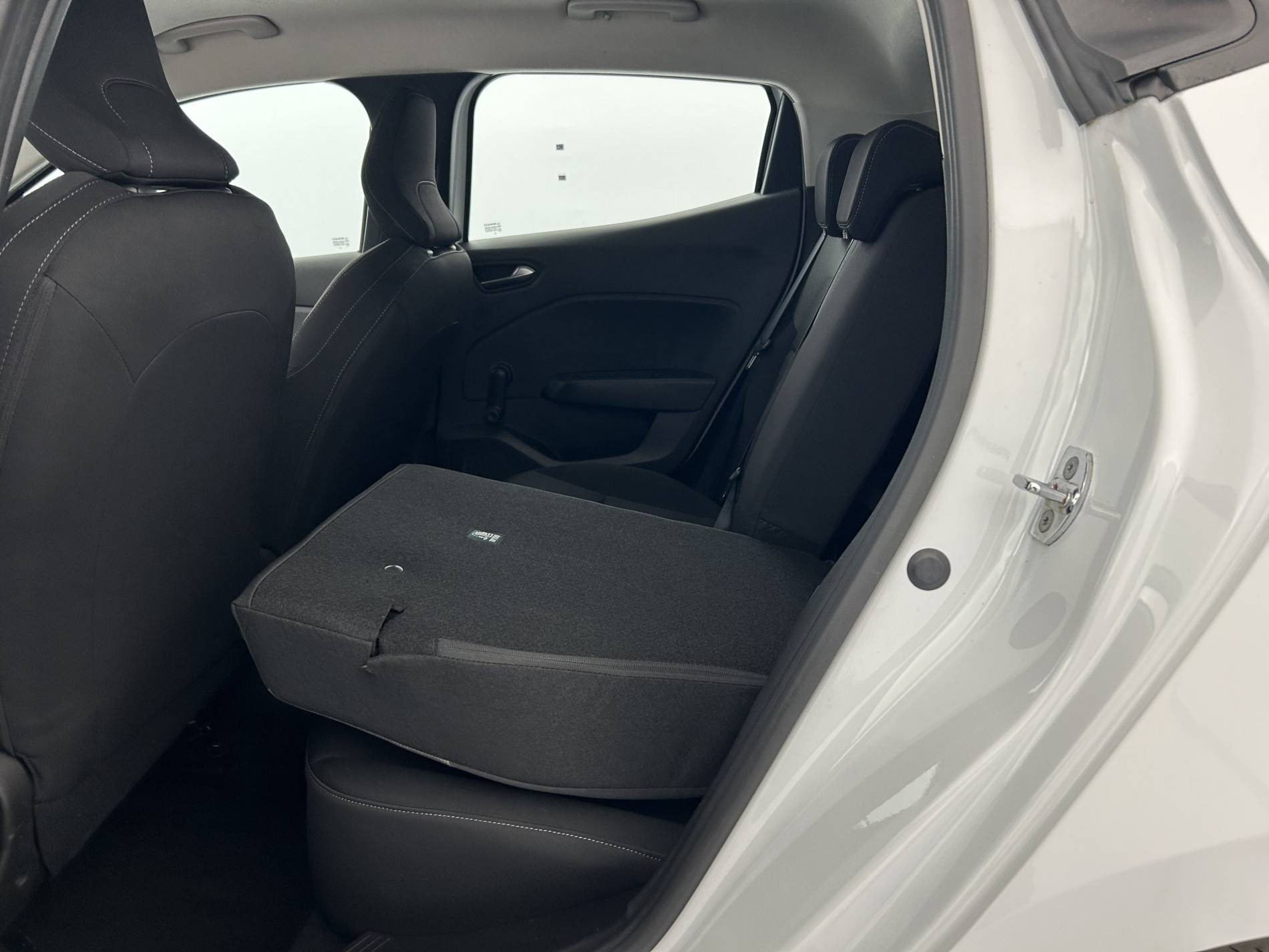 Vente en ligne Renault Clio 5 Clio SCe 65 - 21 au prix de 11 990 €