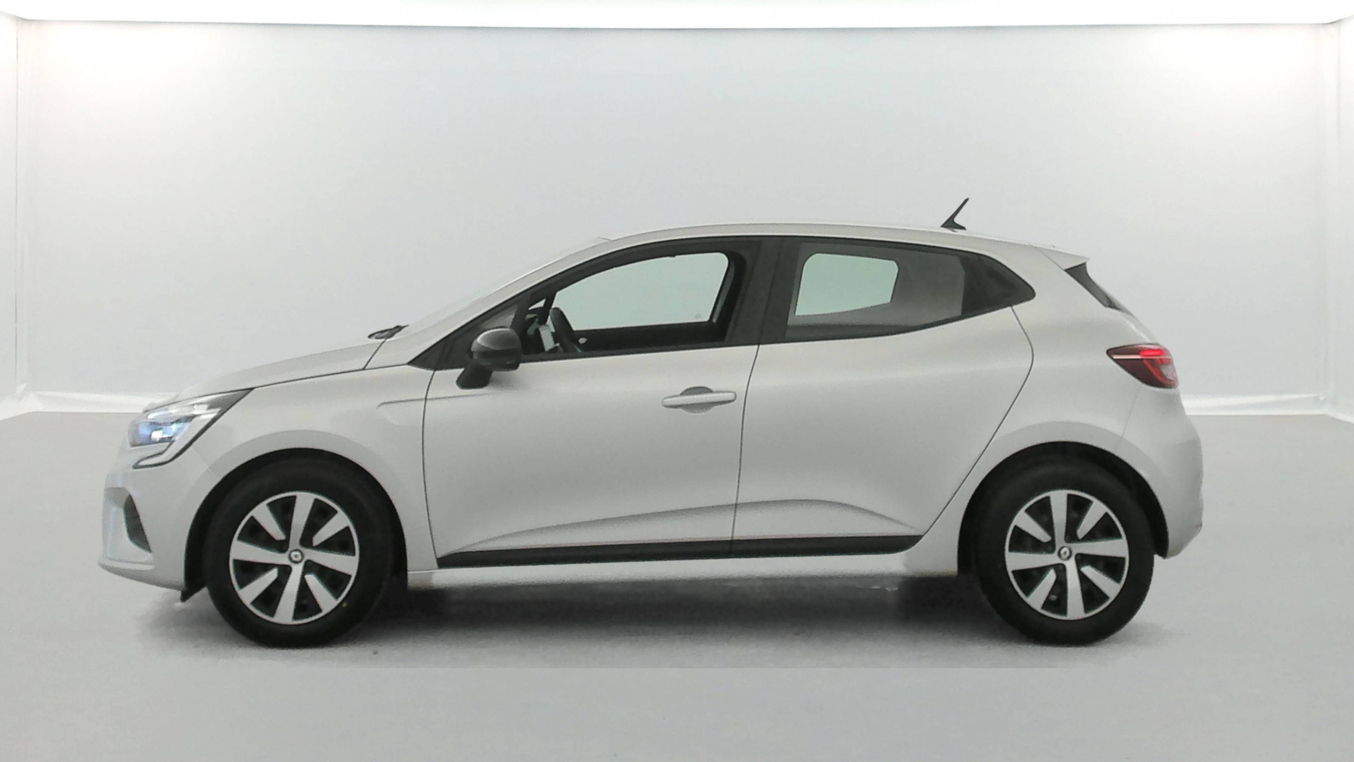 Vente en ligne Renault Clio 5 Clio TCe 90 au prix de 14 290 €