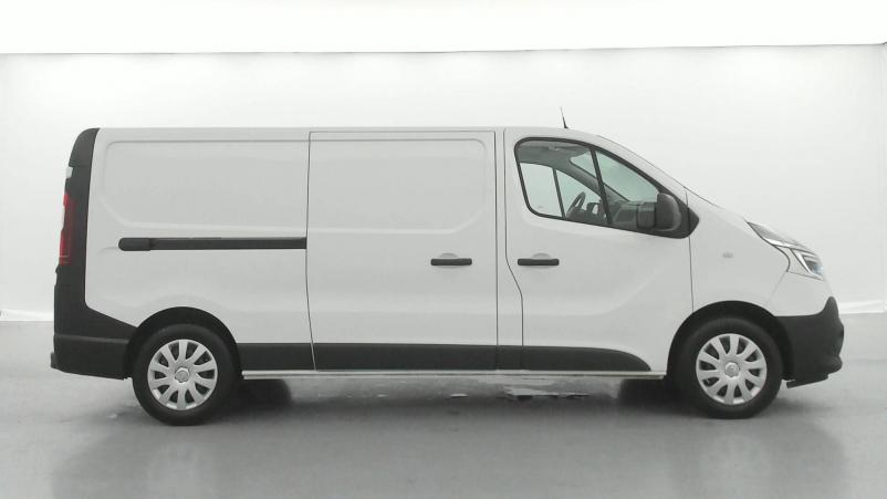 Vente en ligne Renault Trafic 3 Fourgon TRAFIC FGN L2H1 1300 KG DCI 120 au prix de 21 890 €