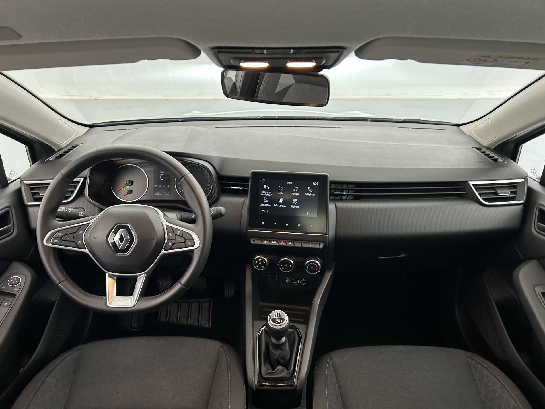 Vente en ligne Renault Clio 5 Clio TCe 90 au prix de 13 990 €