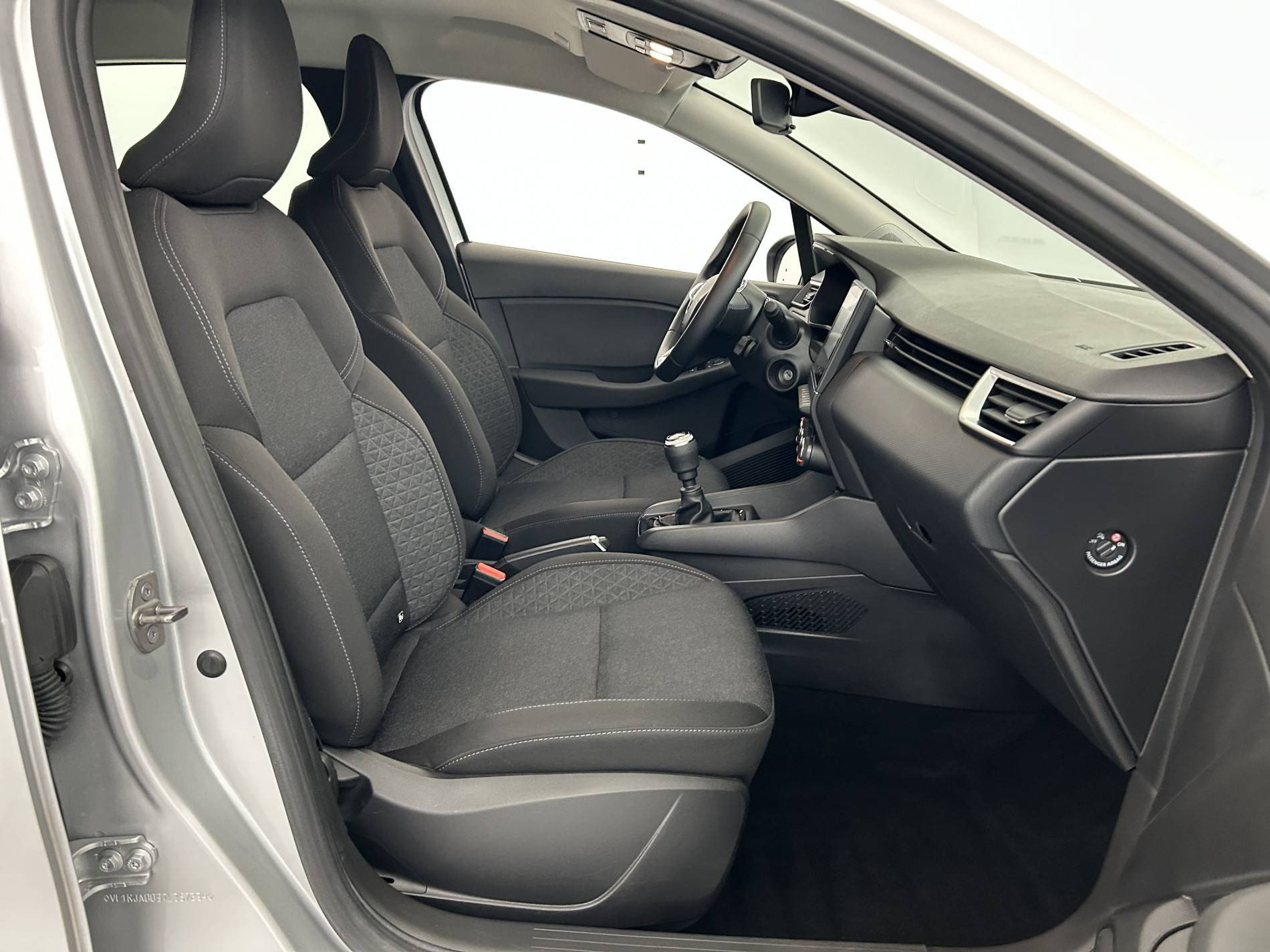 Vente en ligne Renault Clio 5 Clio TCe 90 au prix de 13 990 €