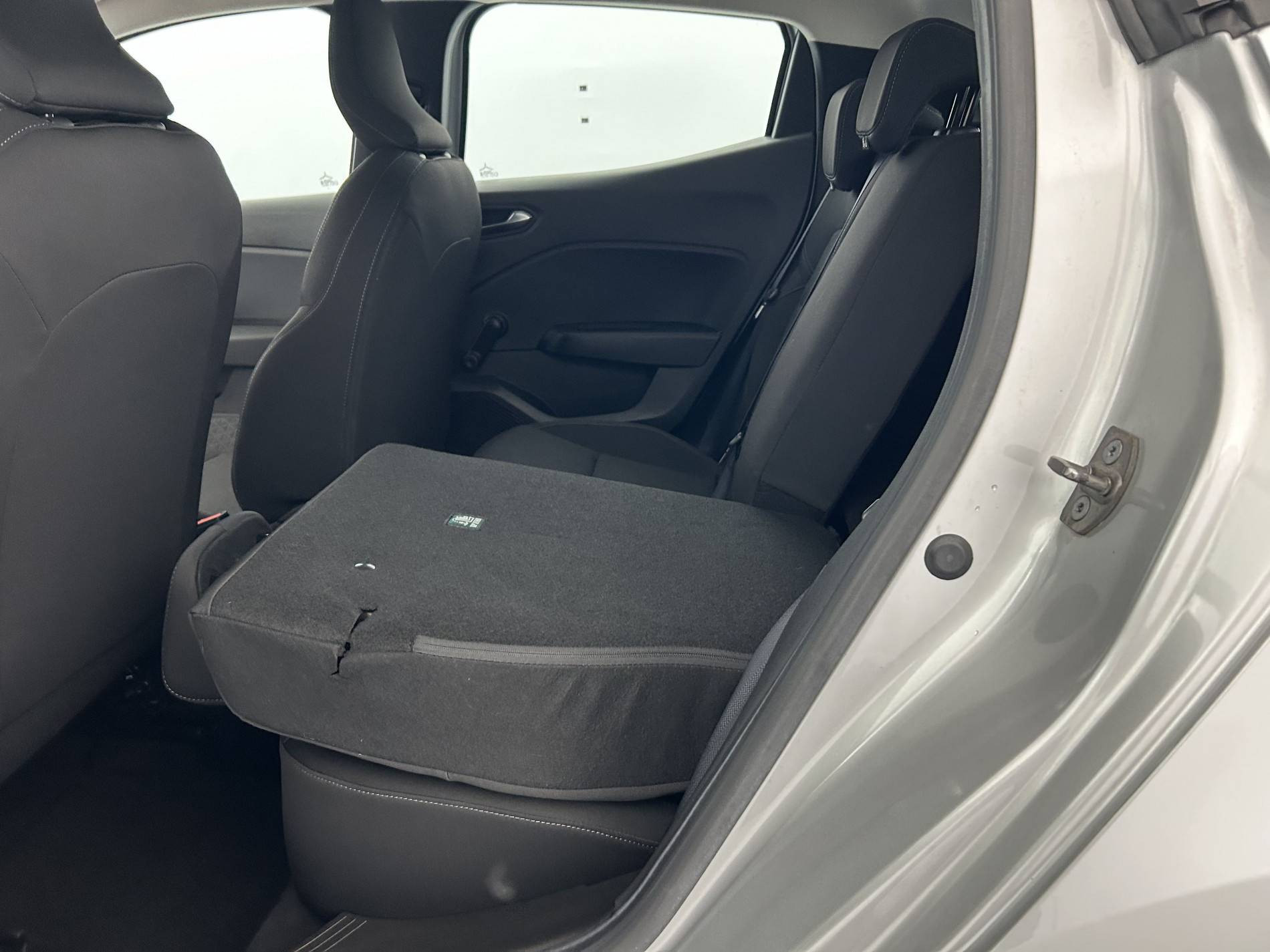 Vente en ligne Renault Clio 5 Clio TCe 90 au prix de 13 990 €