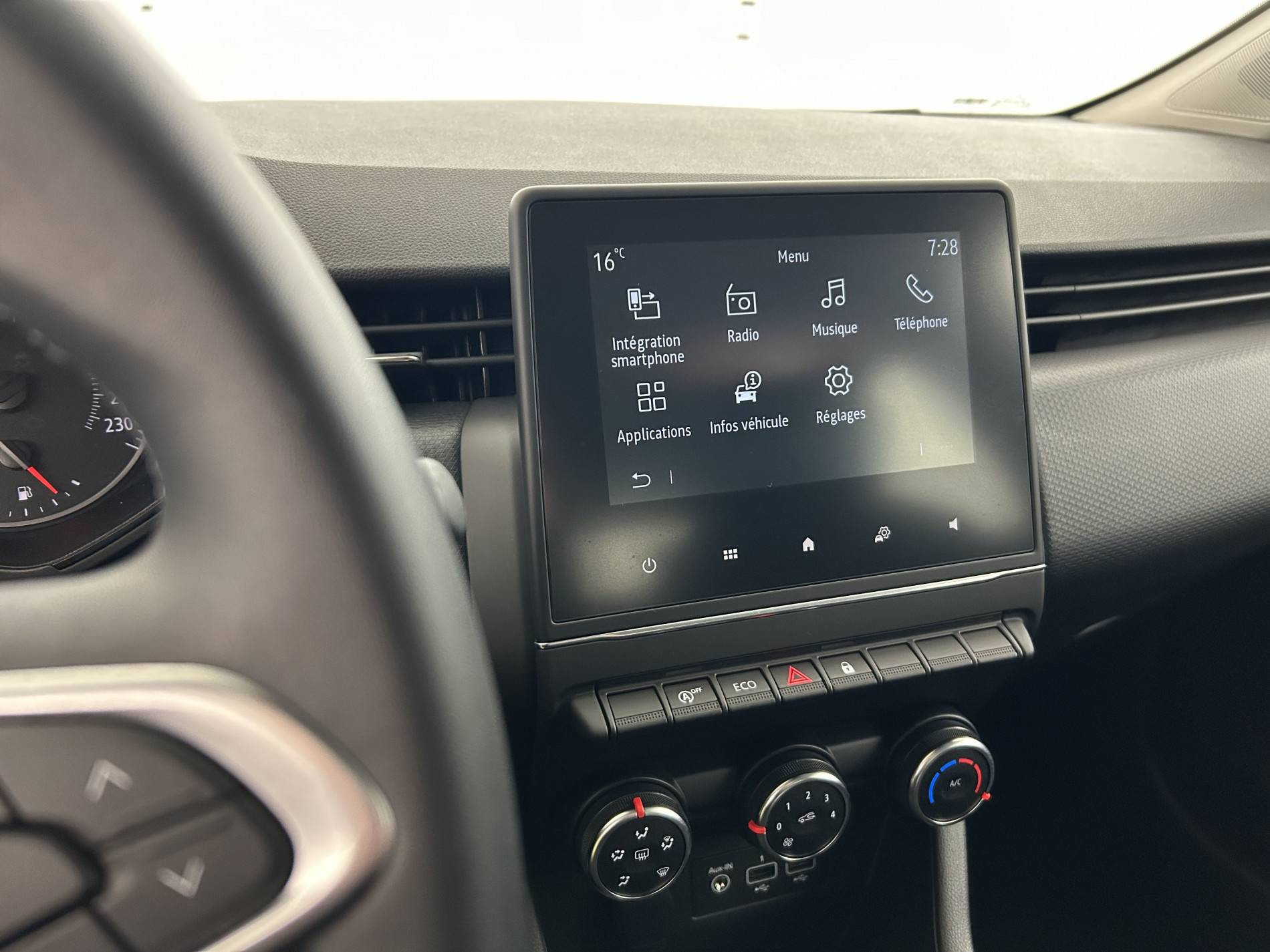 Vente en ligne Renault Clio 5 Clio TCe 90 au prix de 13 990 €