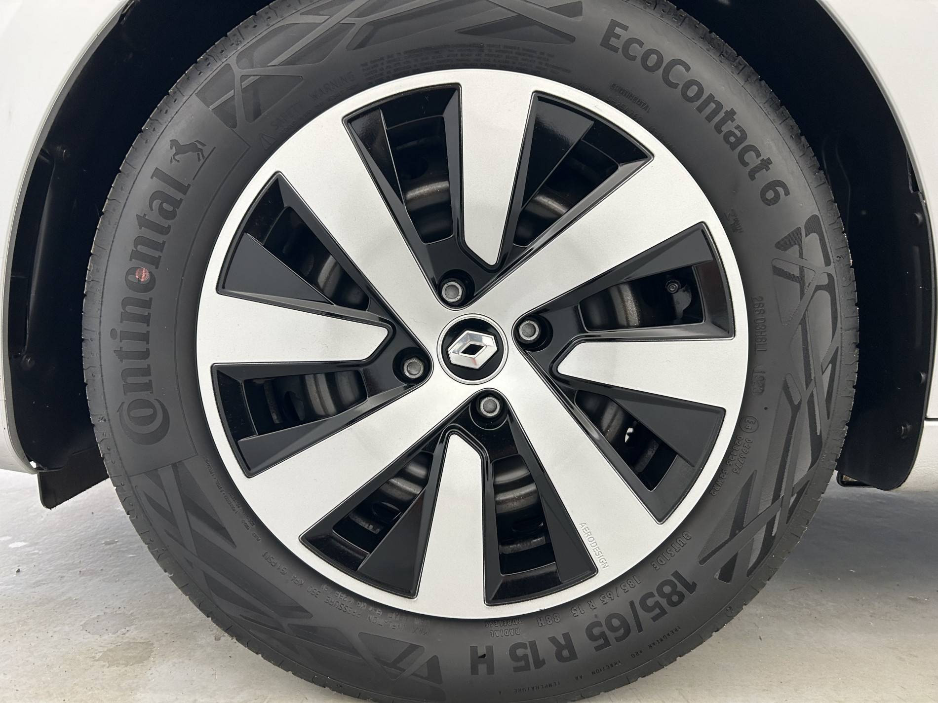 Vente en ligne Renault Clio 5 Clio TCe 90 au prix de 13 990 €