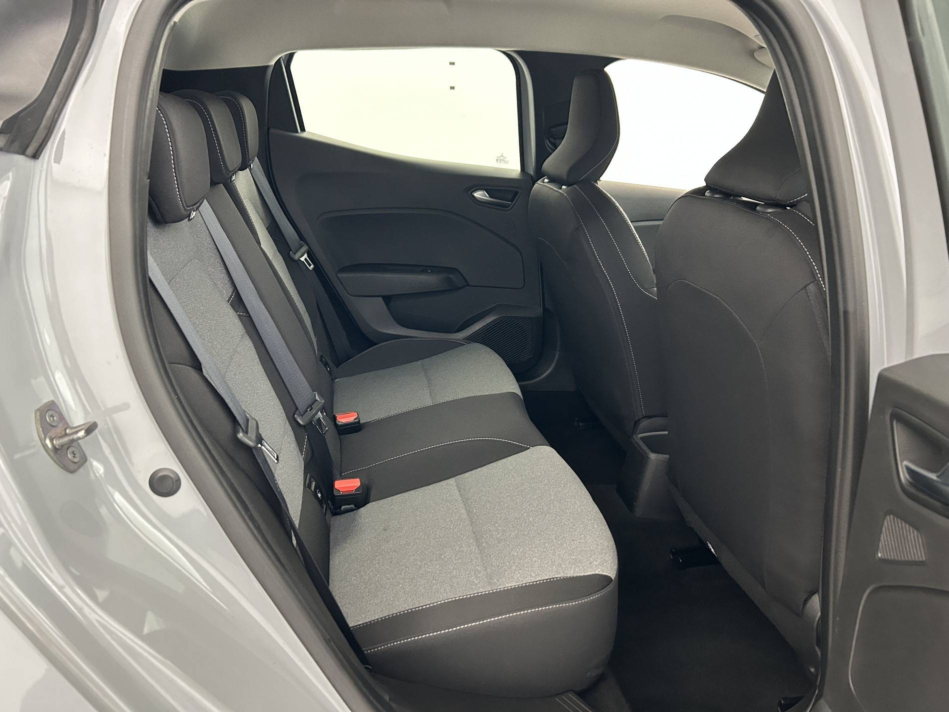 Vente en ligne Renault Clio 5 Clio TCe 90 au prix de 16 290 €