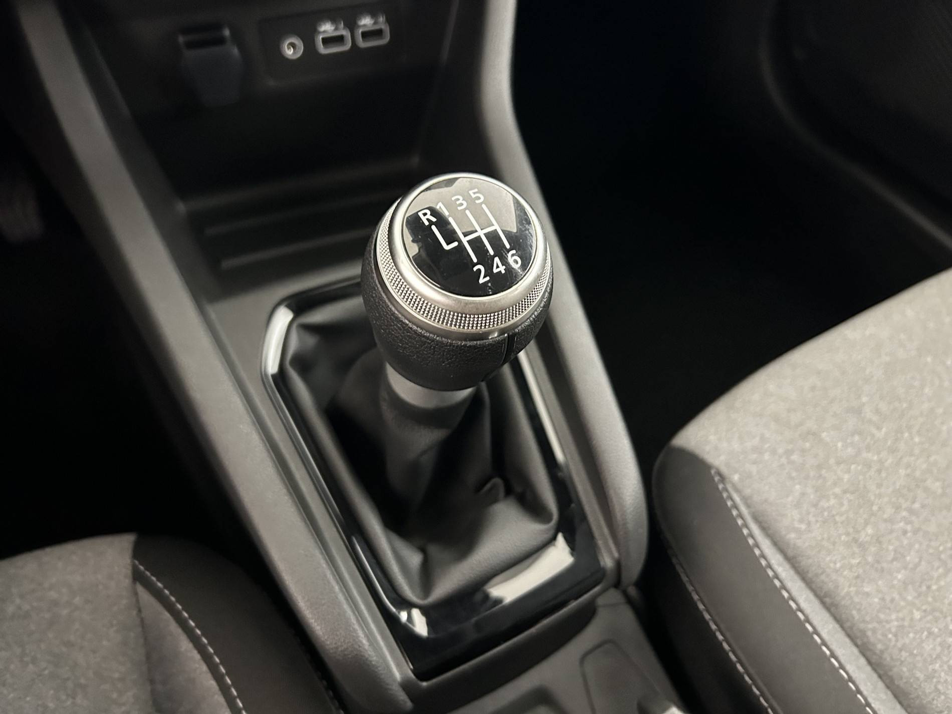 Vente en ligne Renault Clio 5 Clio TCe 90 au prix de 16 290 €