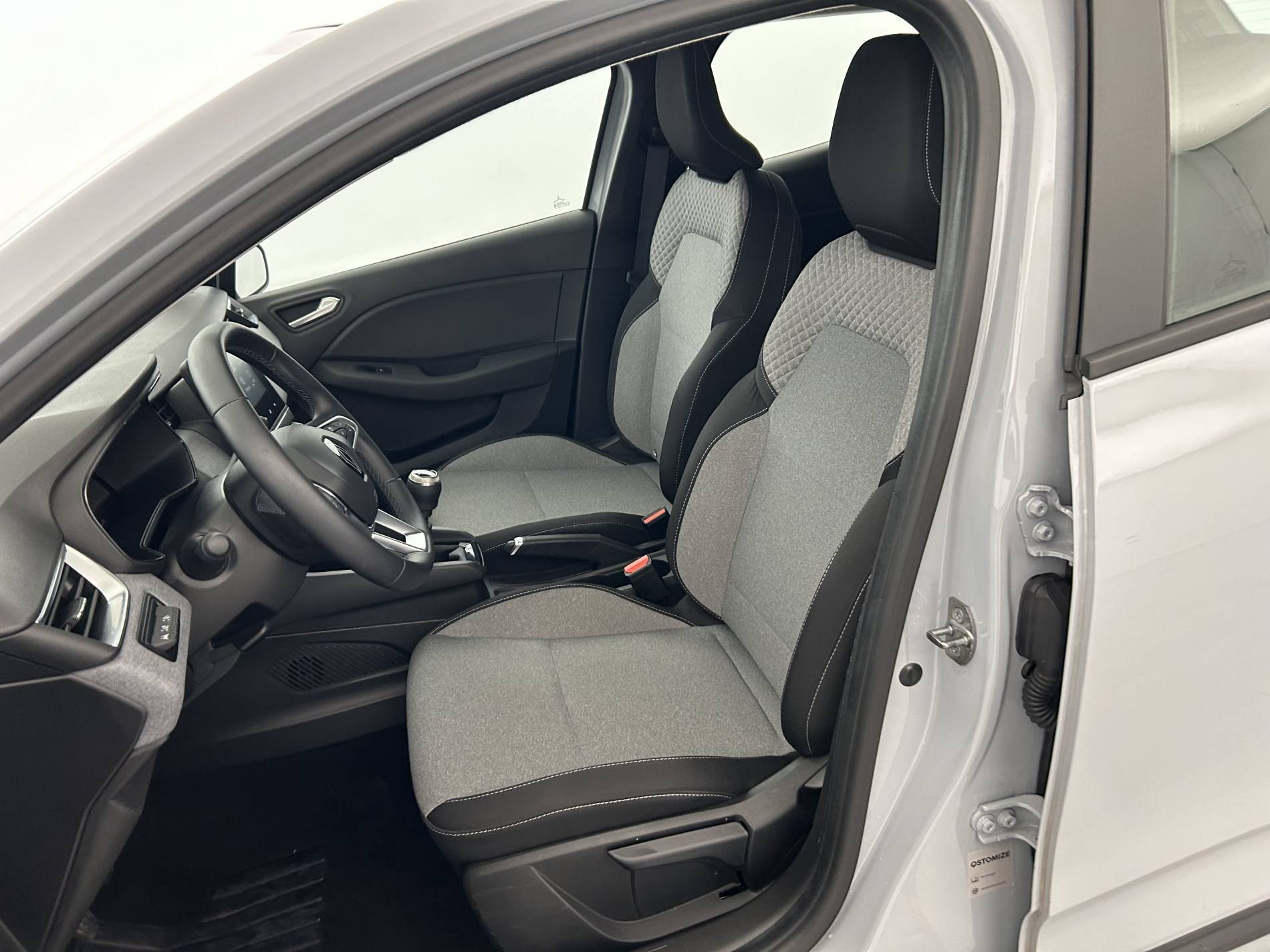 Vente en ligne Renault Clio 5 Clio TCe 90 au prix de 16 290 €