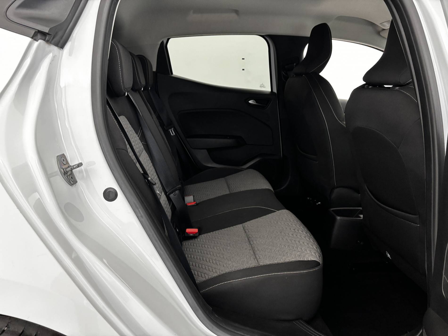 Vente en ligne Renault Clio 5 Clio Blue dCi 100 au prix de 14 990 €