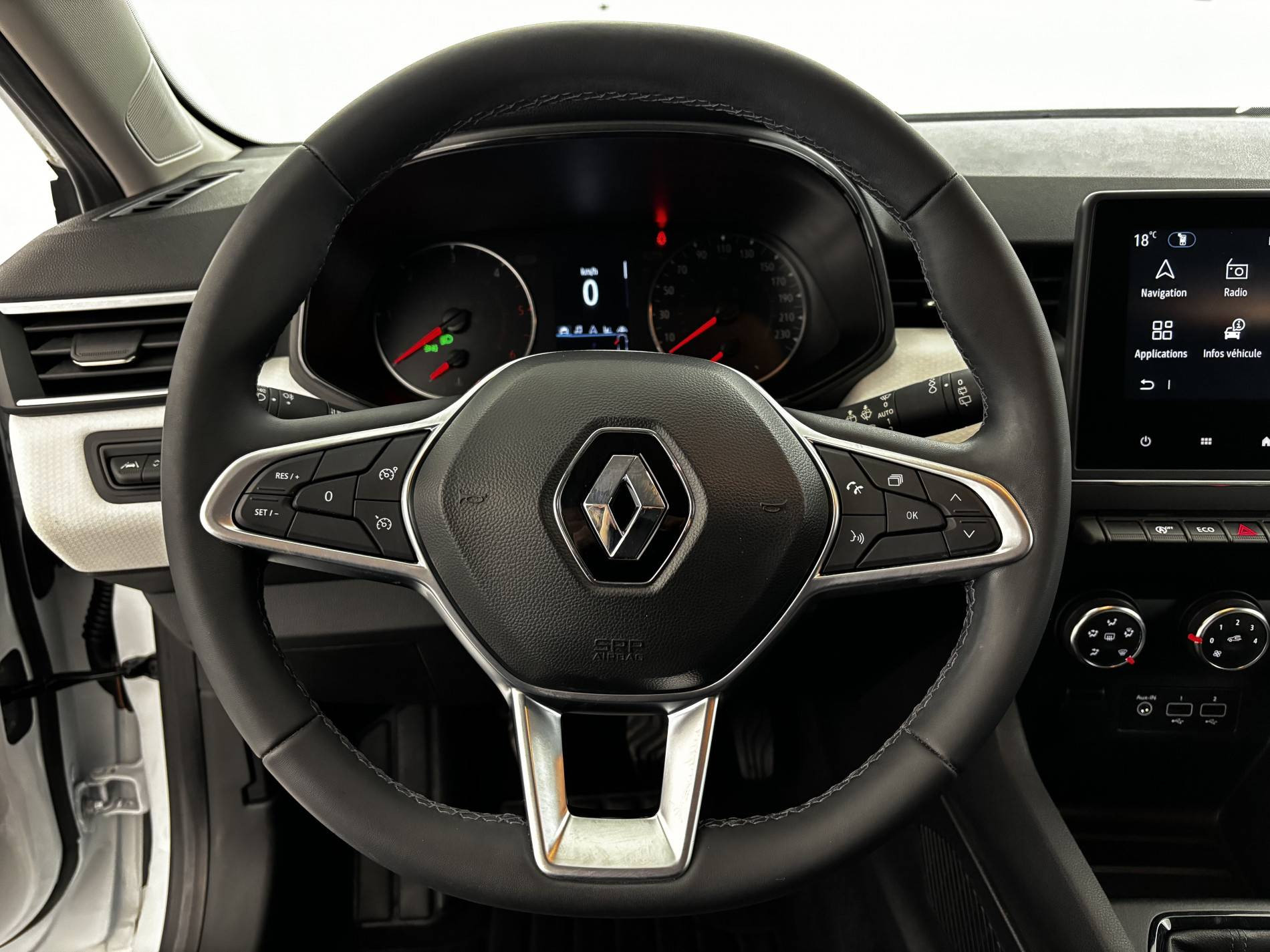 Vente en ligne Renault Clio 5 Clio Blue dCi 100 au prix de 15 490 €