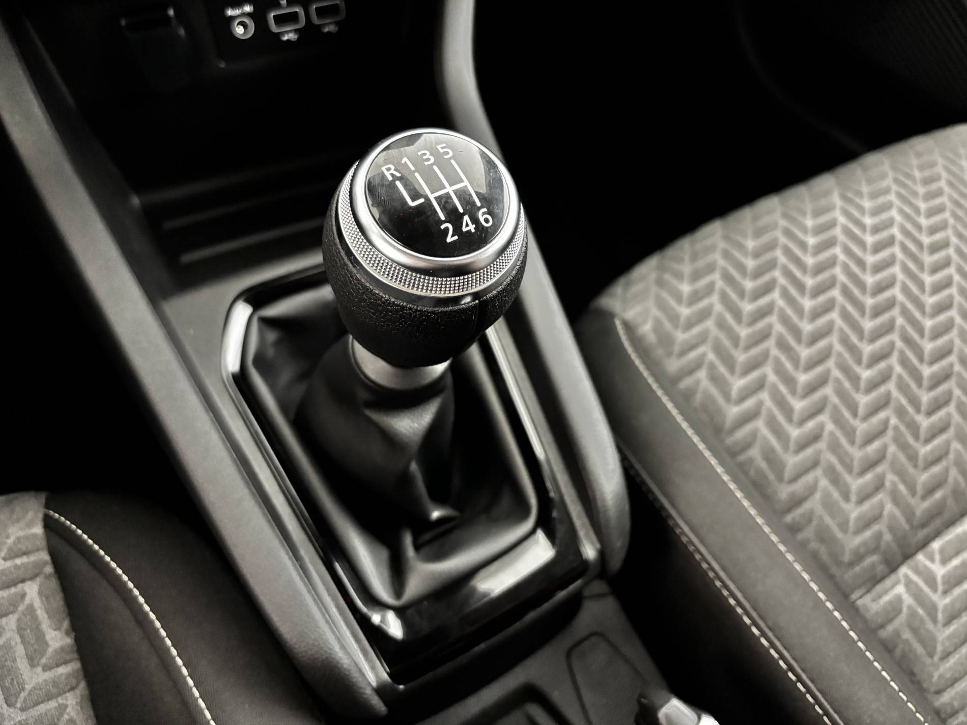 Vente en ligne Renault Clio 5 Clio Blue dCi 100 au prix de 14 990 €