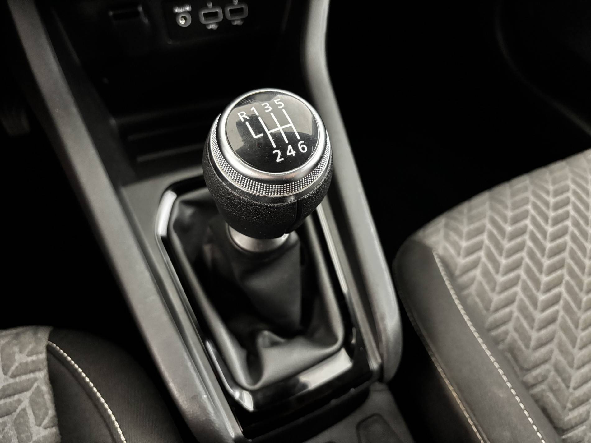 Vente en ligne Renault Clio 5 Clio Blue dCi 100 au prix de 14 990 €