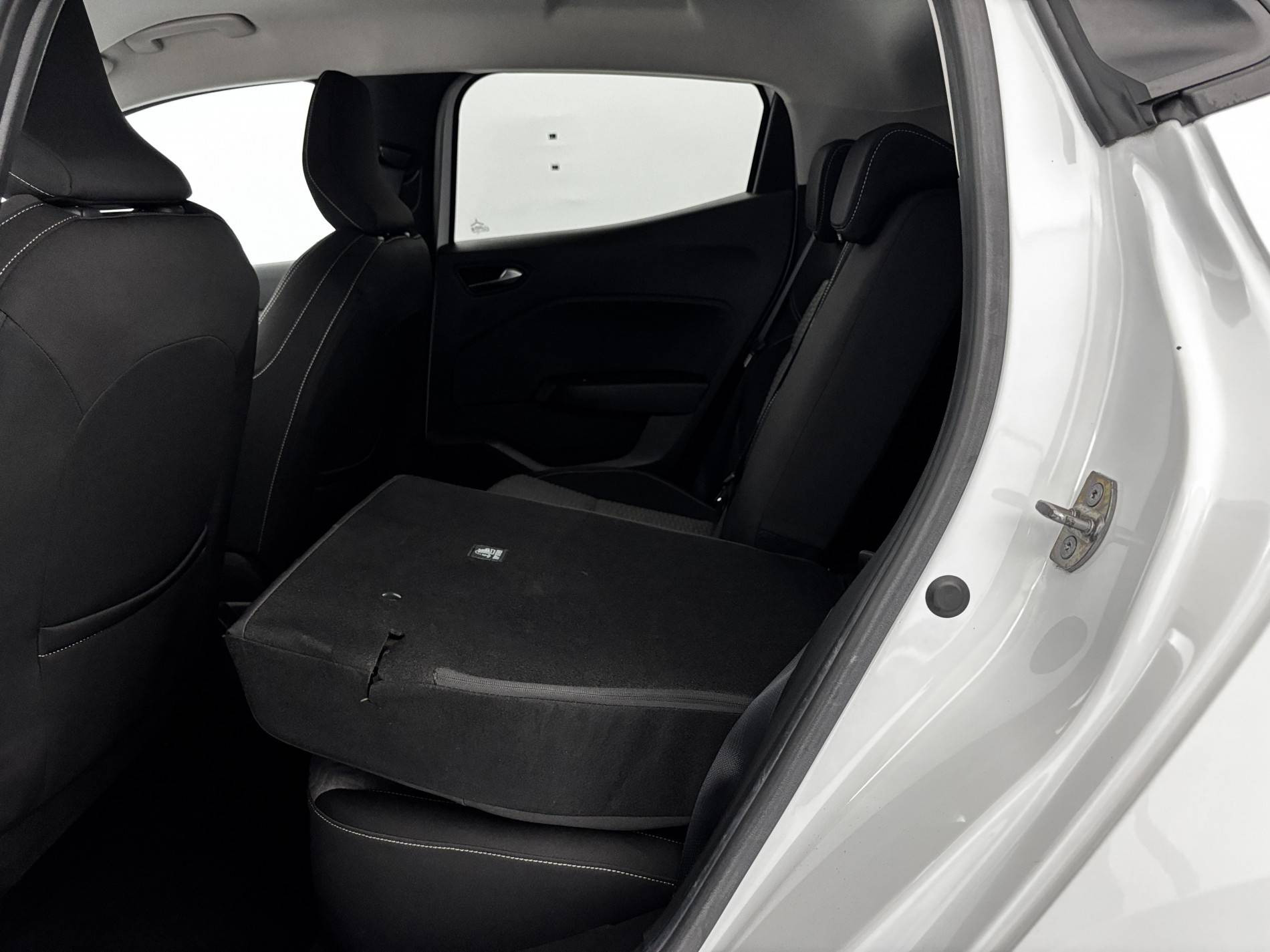 Vente en ligne Renault Clio 5 Clio Blue dCi 100 au prix de 15 490 €