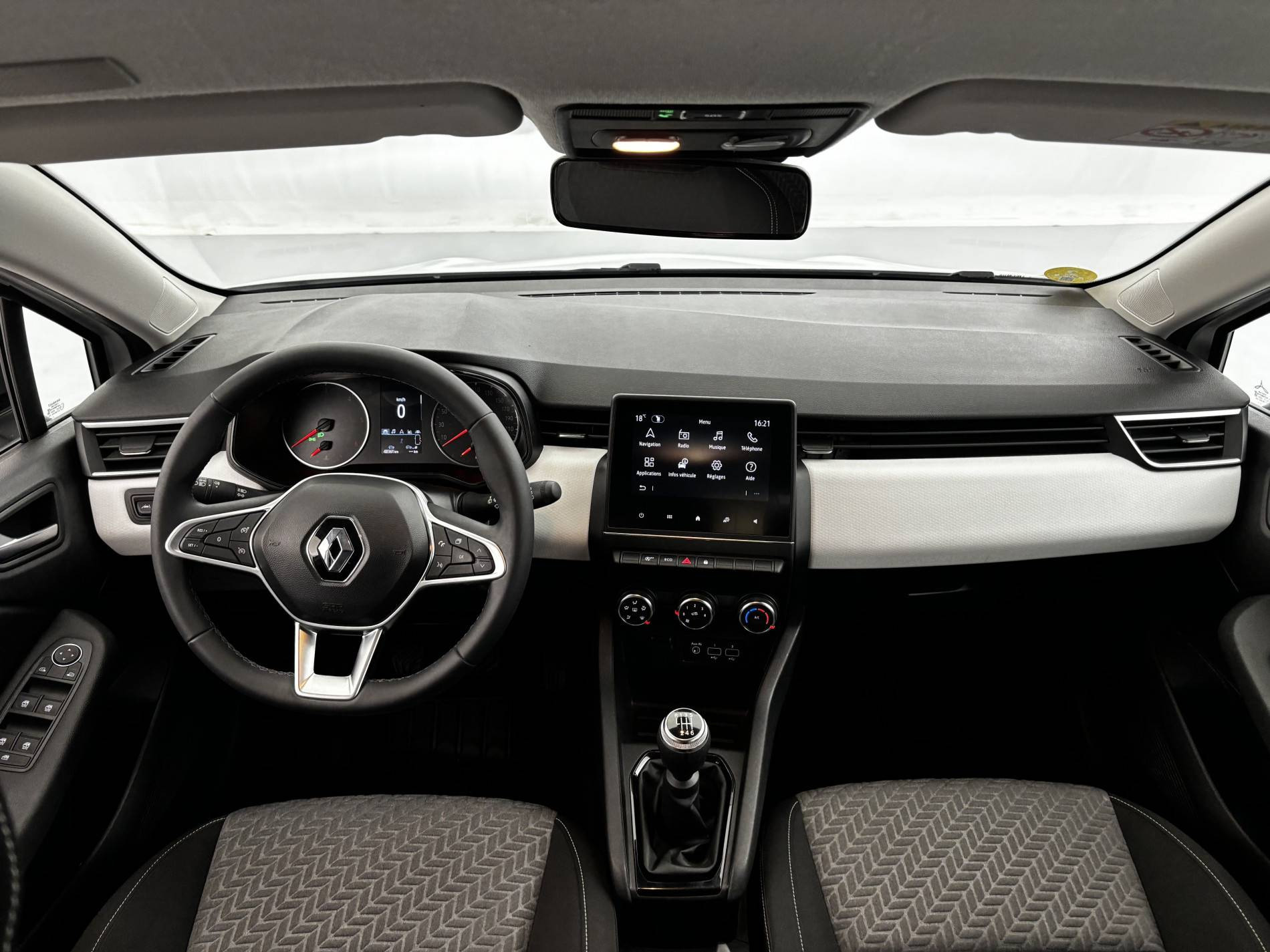 Vente en ligne Renault Clio 5 Clio Blue dCi 100 au prix de 15 490 €