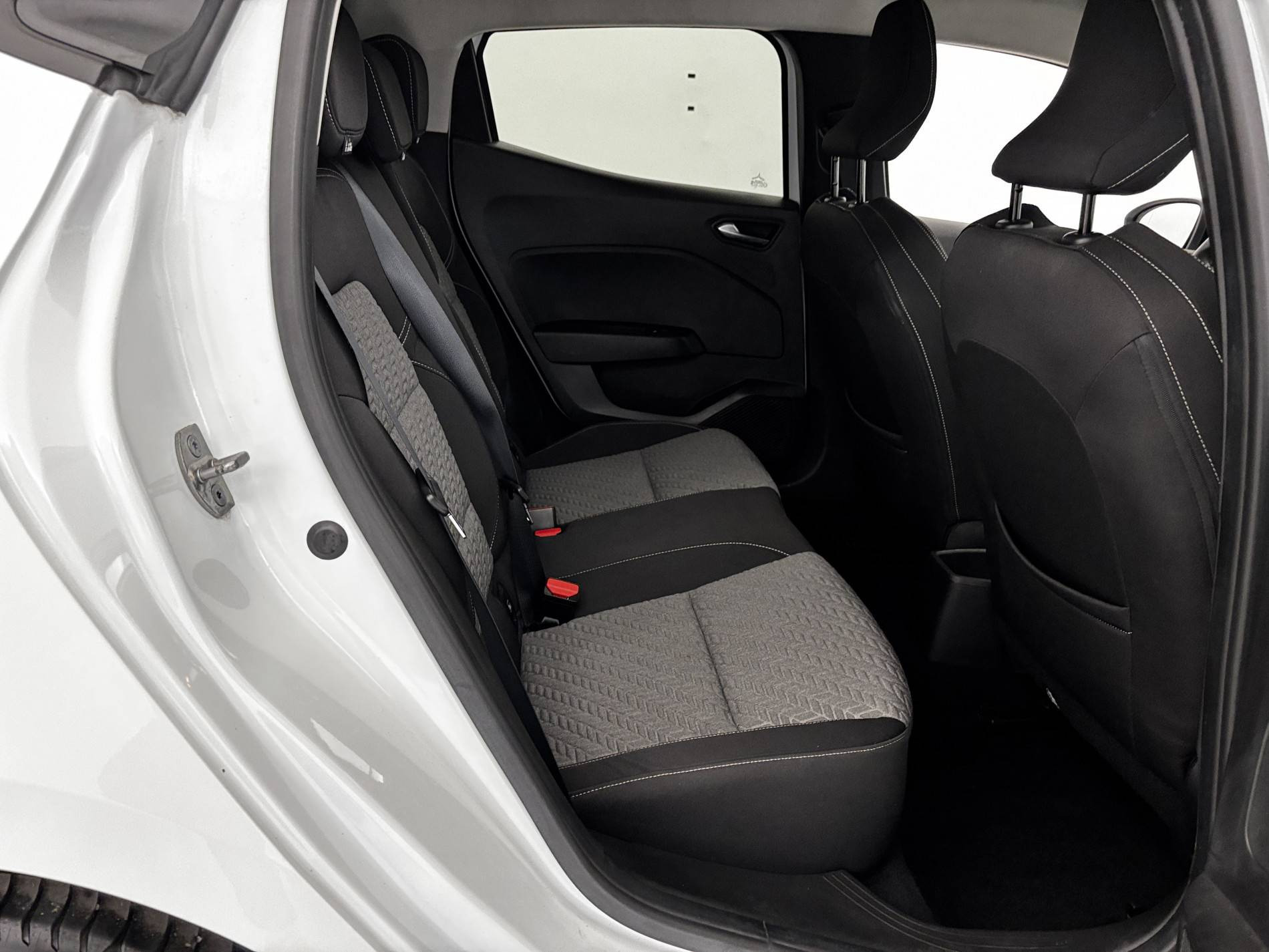 Vente en ligne Renault Clio 5 Clio Blue dCi 100 au prix de 14 990 €