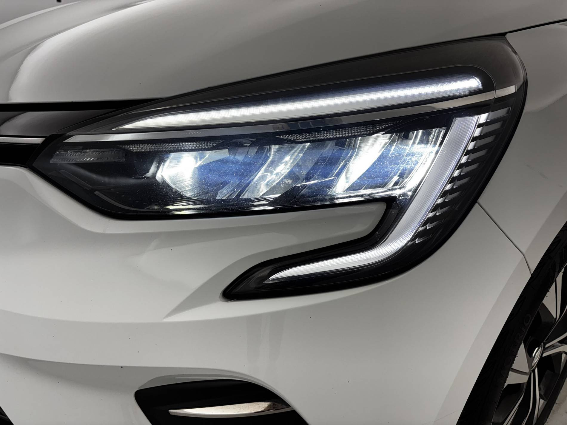 Vente en ligne Renault Clio 5 Clio Blue dCi 100 au prix de 14 990 €