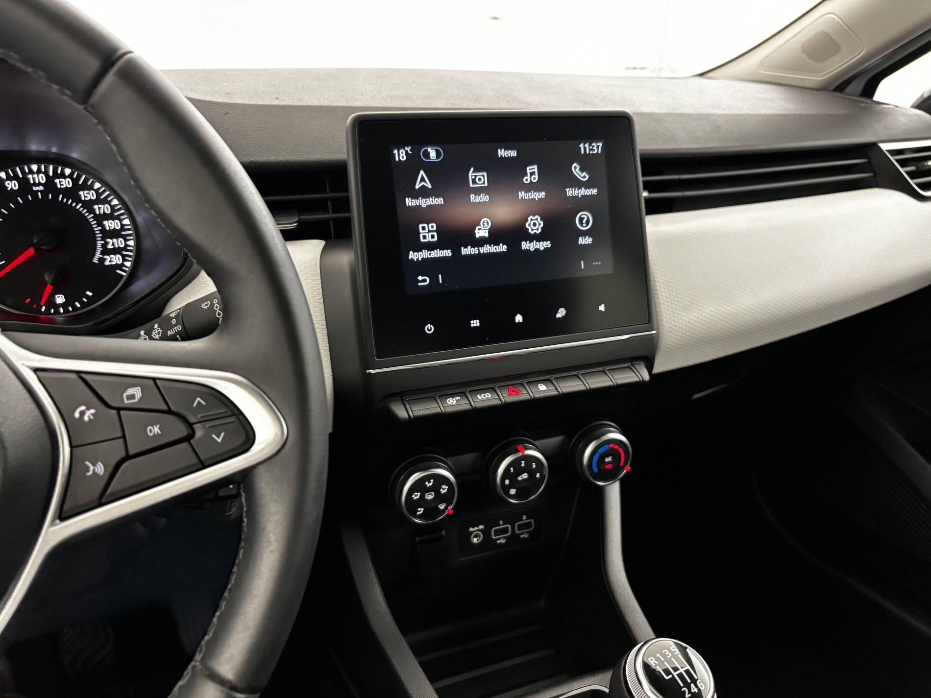 Vente en ligne Renault Clio 5 Clio Blue dCi 100 au prix de 14 990 €