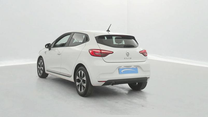 Vente en ligne Renault Clio 5 Clio TCe 90 - 21N au prix de 14 870 €