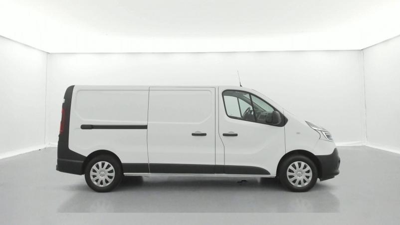 Vente en ligne Renault Trafic 3 Fourgon TRAFIC FGN L2H1 1300 KG DCI 120 au prix de 20 290 €