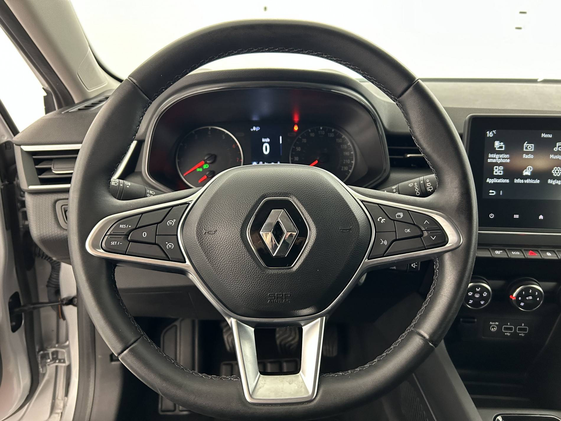 Vente en ligne Renault Clio 5 Clio TCe 90 au prix de 13 980 €